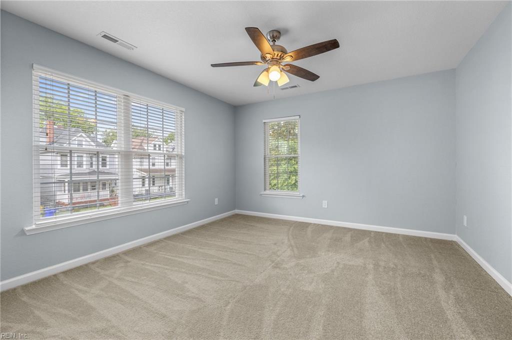 426 W 28th ST