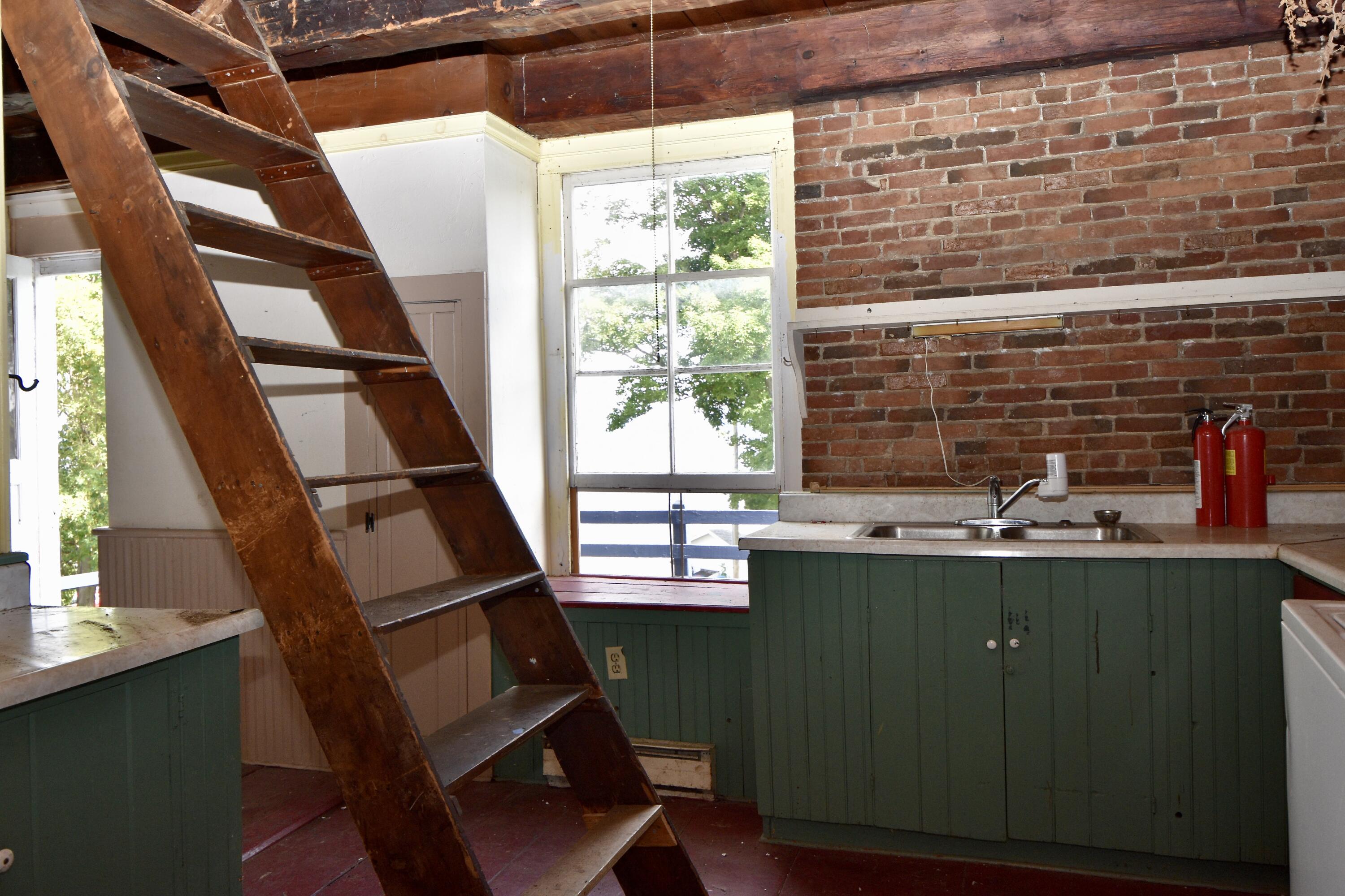 2304 Main Street Street