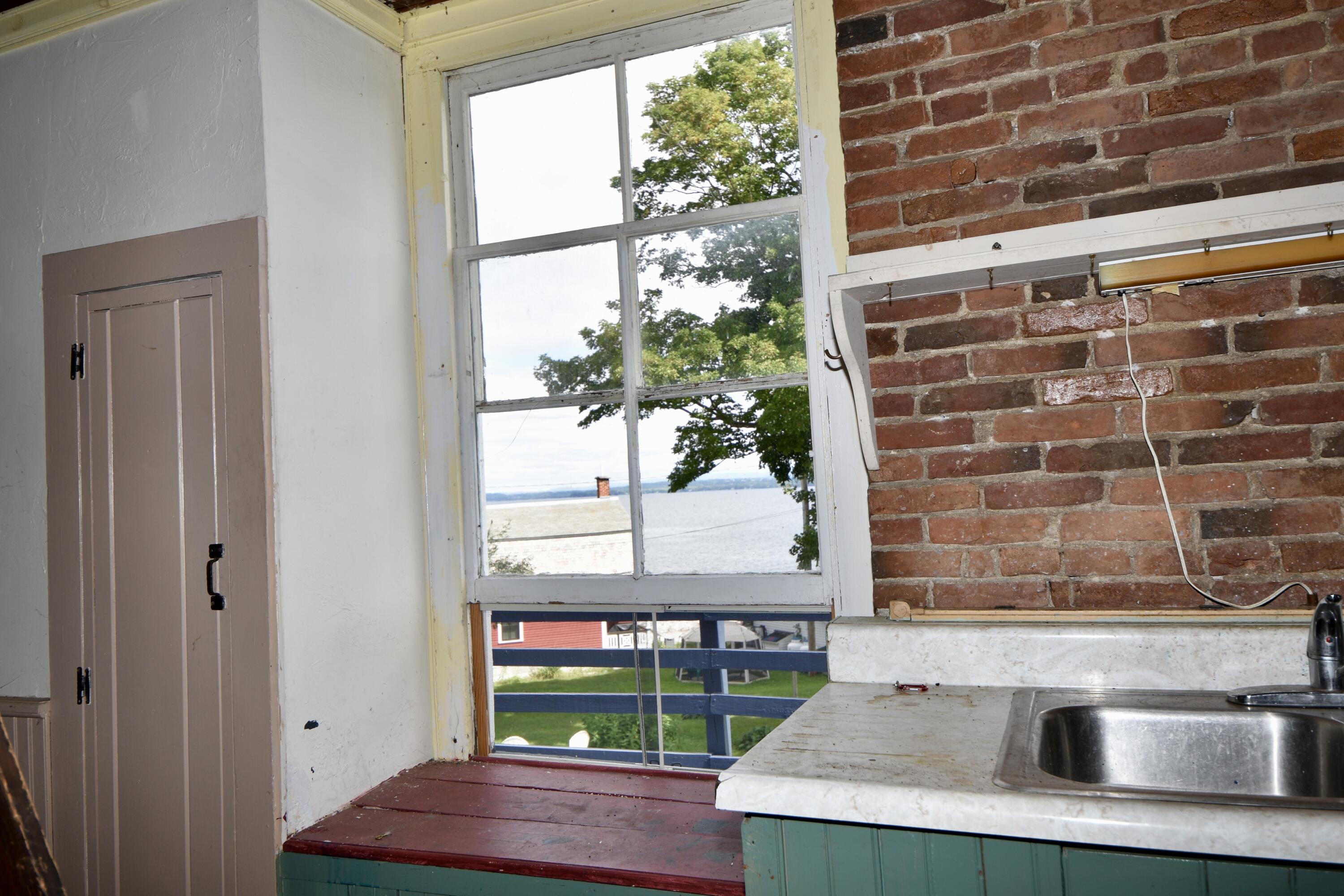 2304 Main Street Street