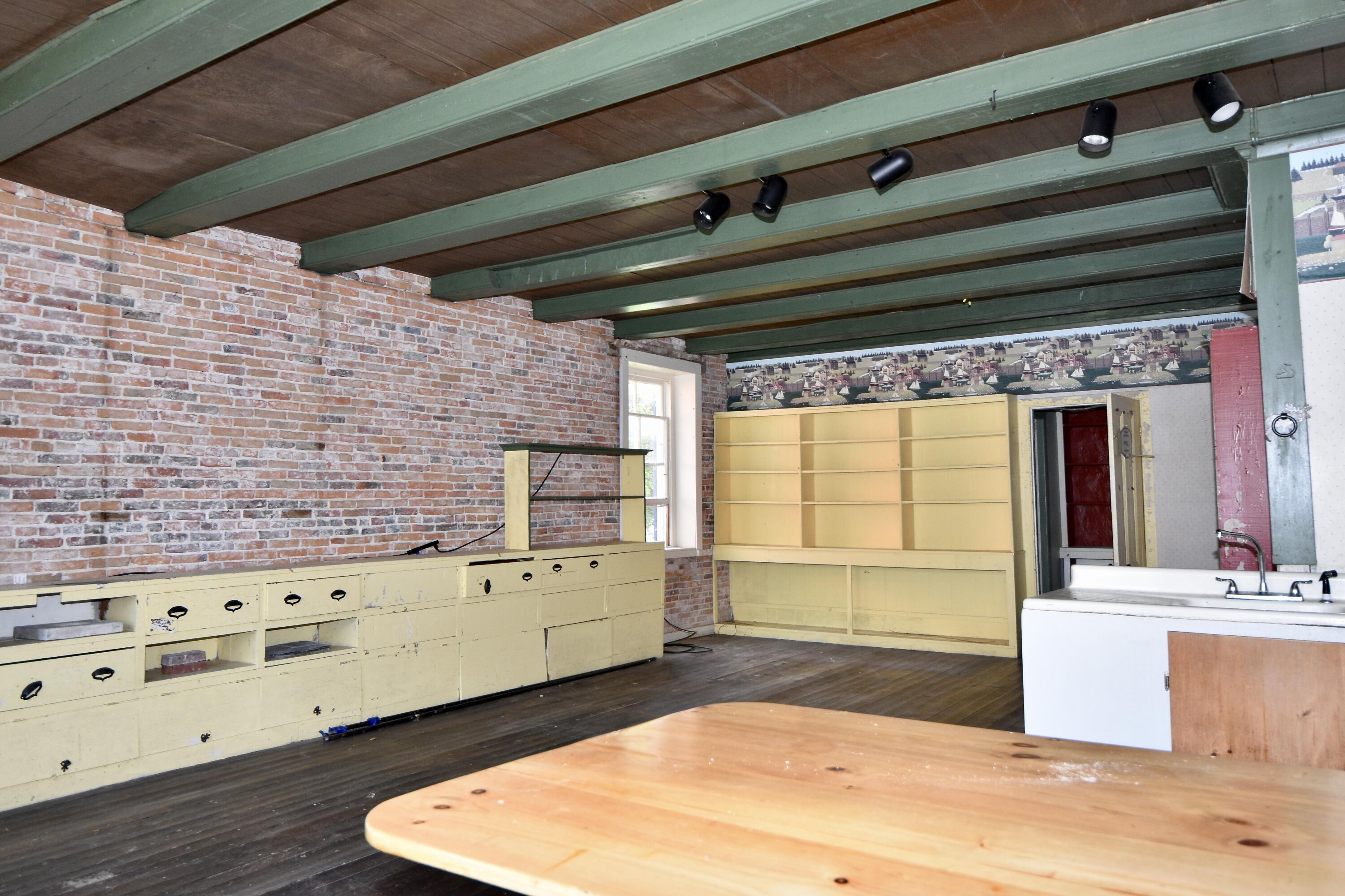 2304 Main Street Street