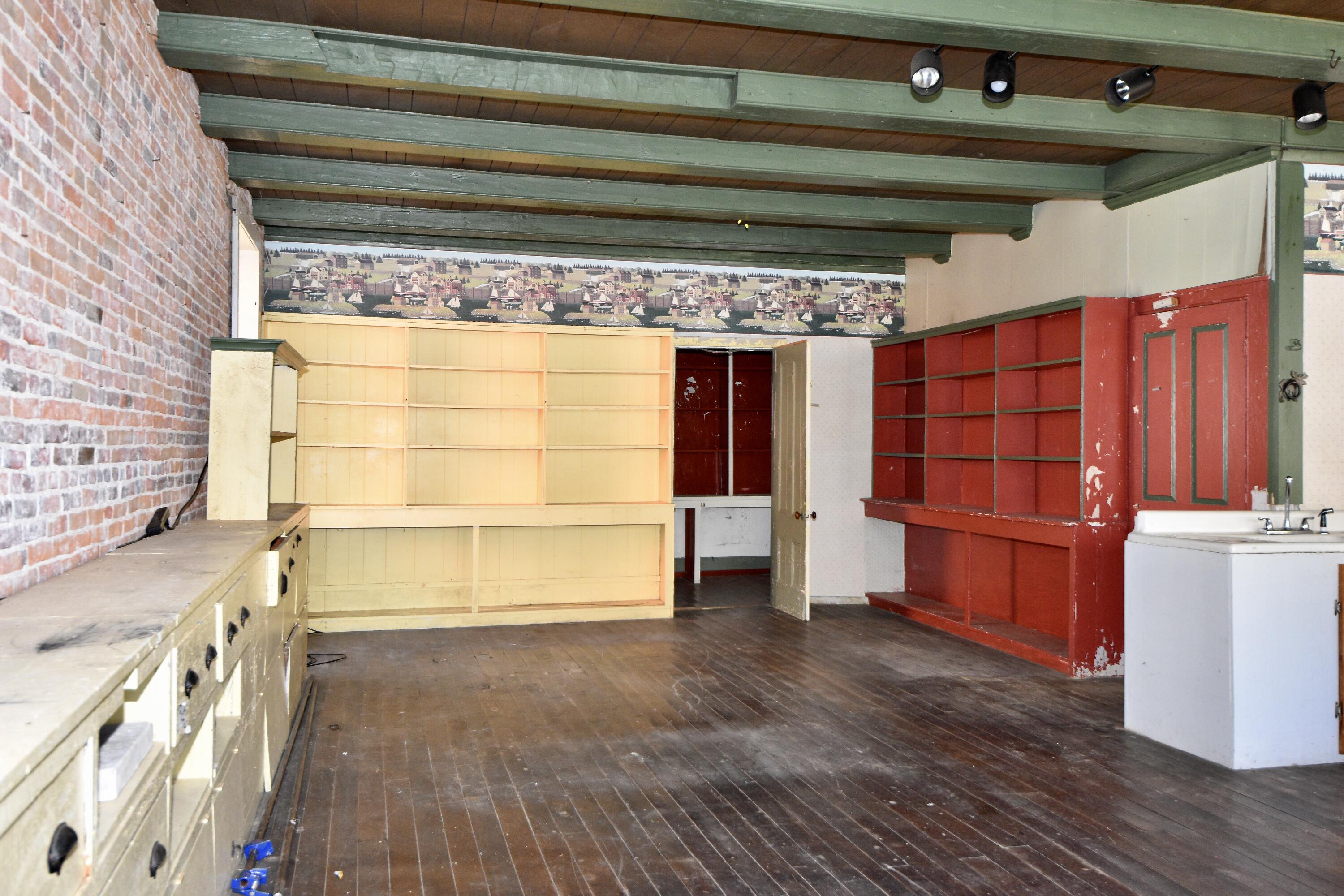 2304 Main Street Street