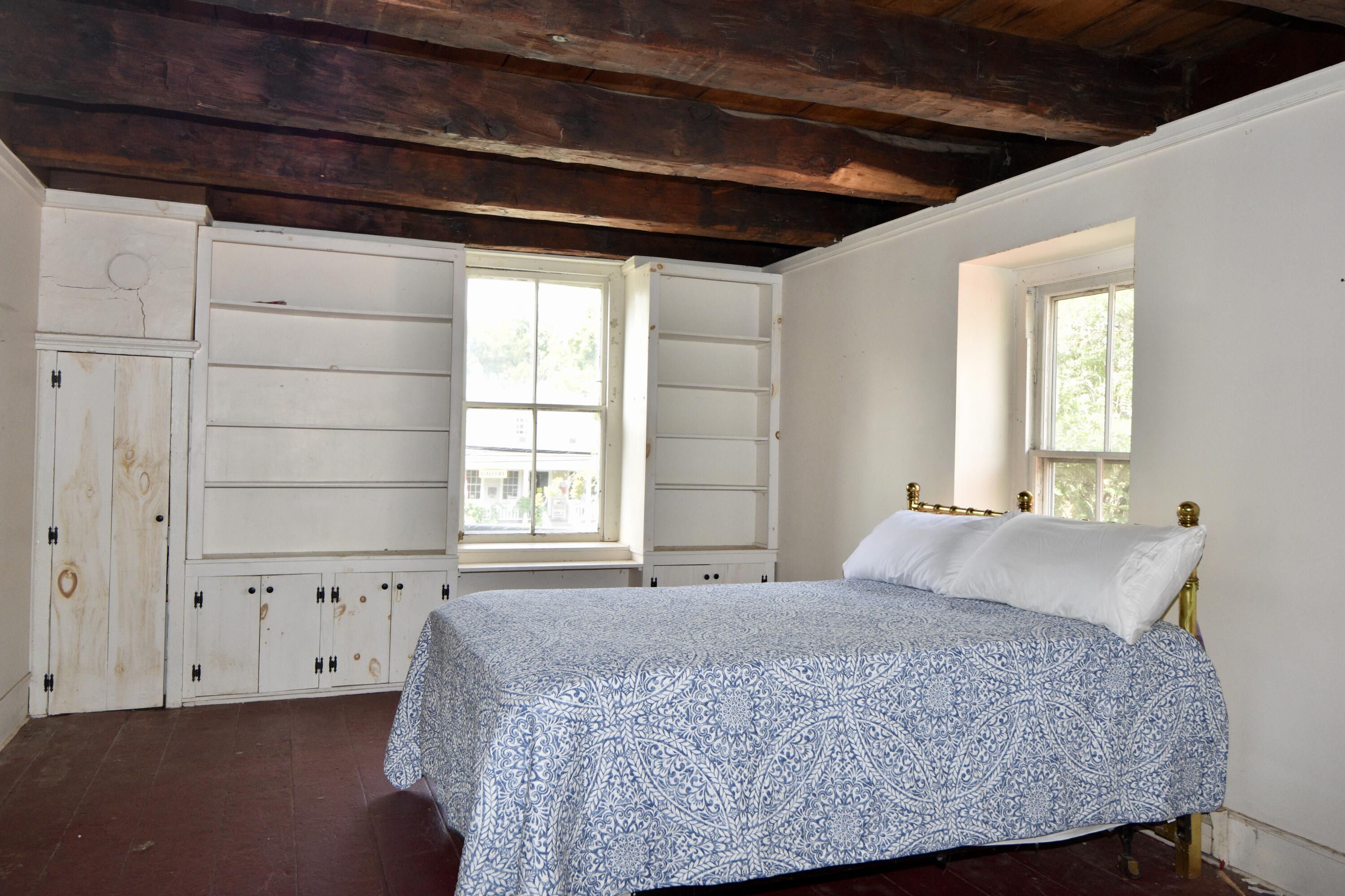 2304 Main Street Street