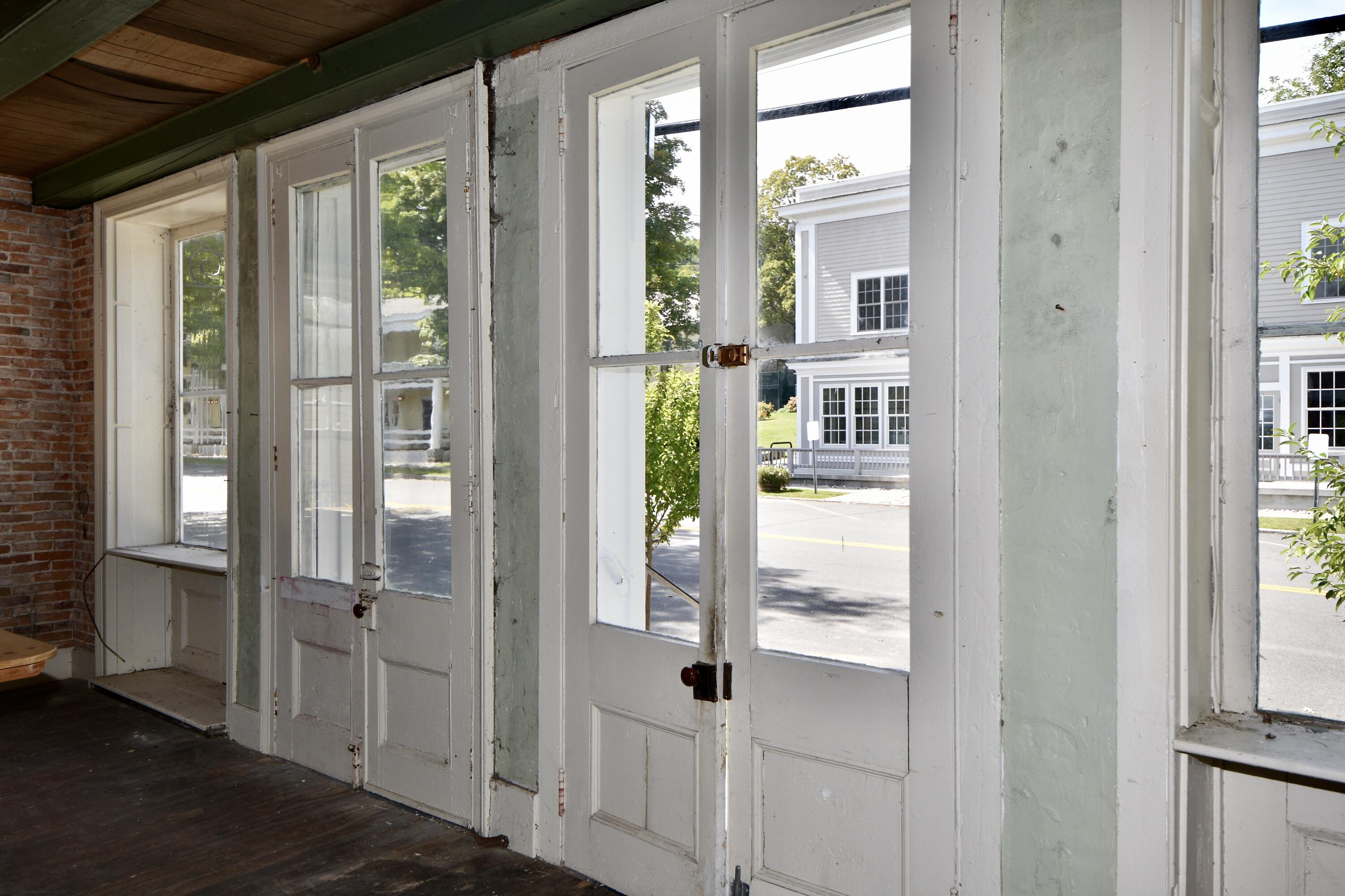 2304 Main Street Street