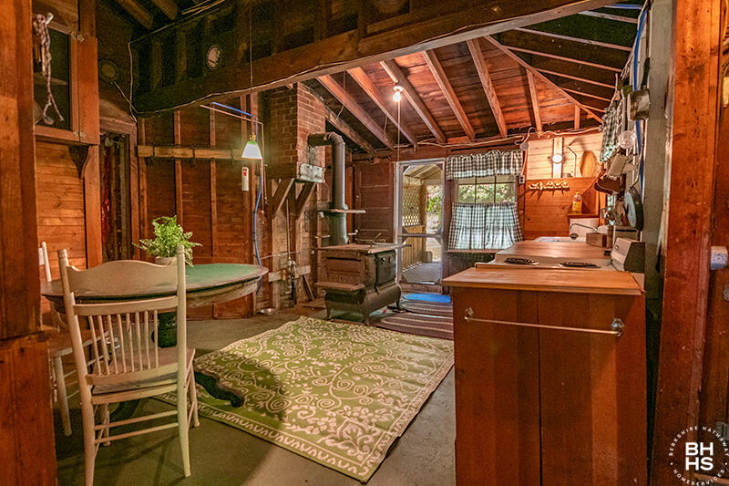 1801 Lake Shore Rd Road