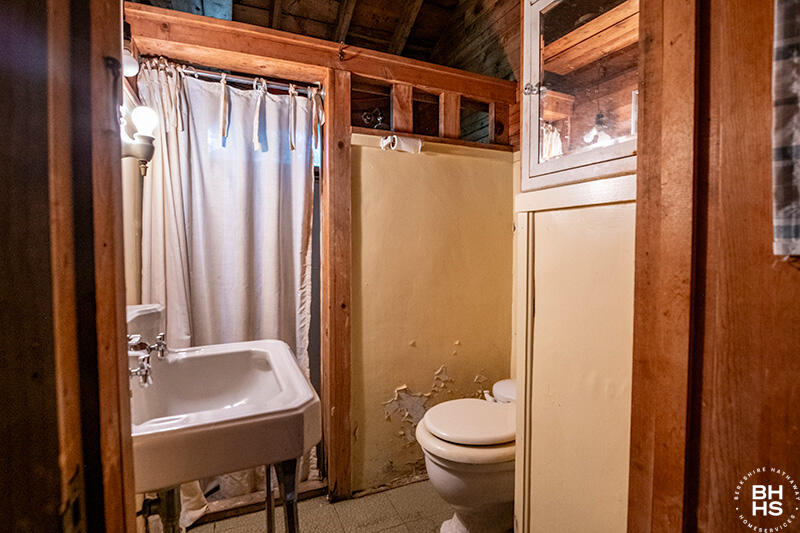 1801 Lake Shore Rd Road