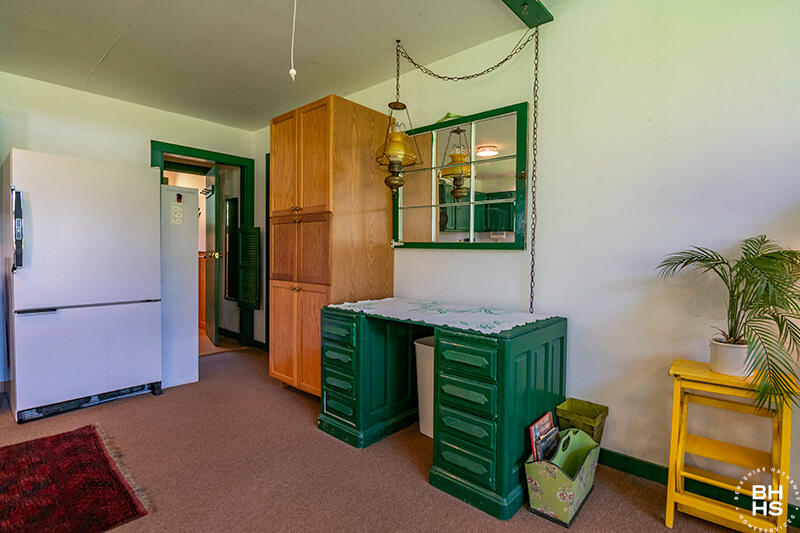 1699 Lake Shore Road