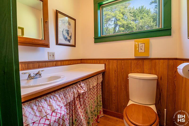 1699 Lake Shore Road