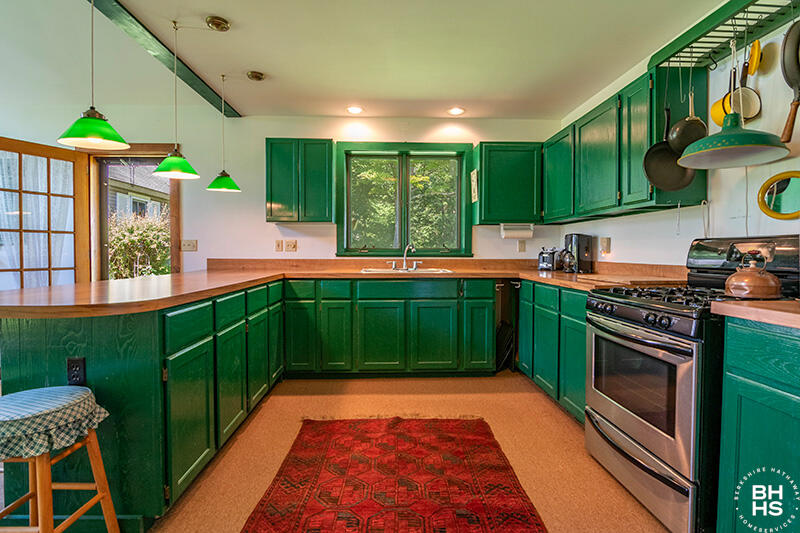 1699 Lake Shore Road