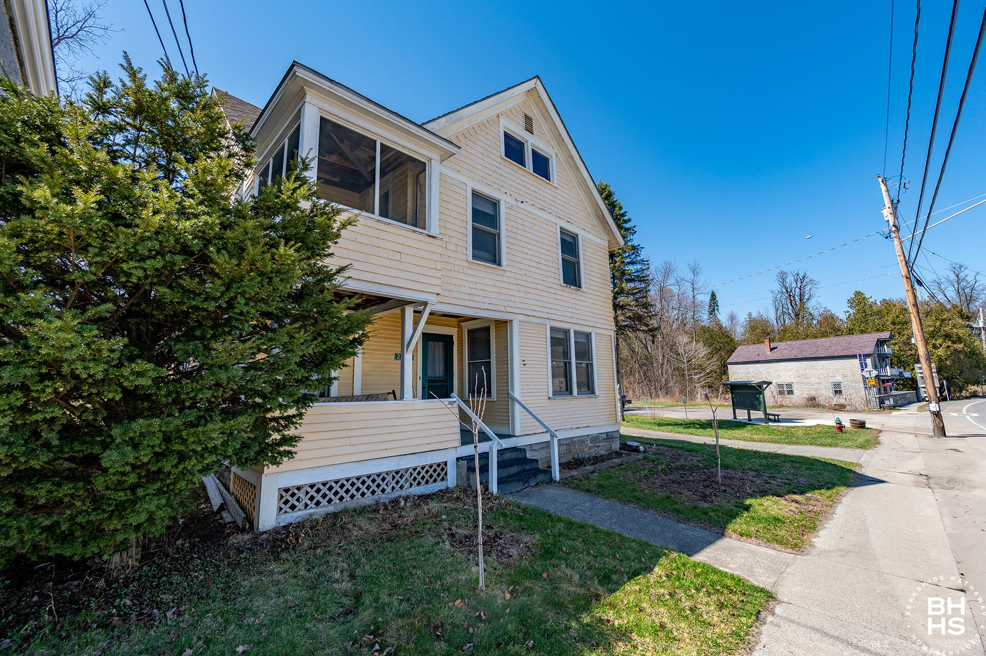 2755 Essex Road