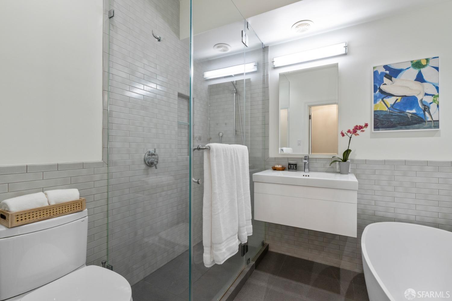 1895 Pacific Avenue # 406