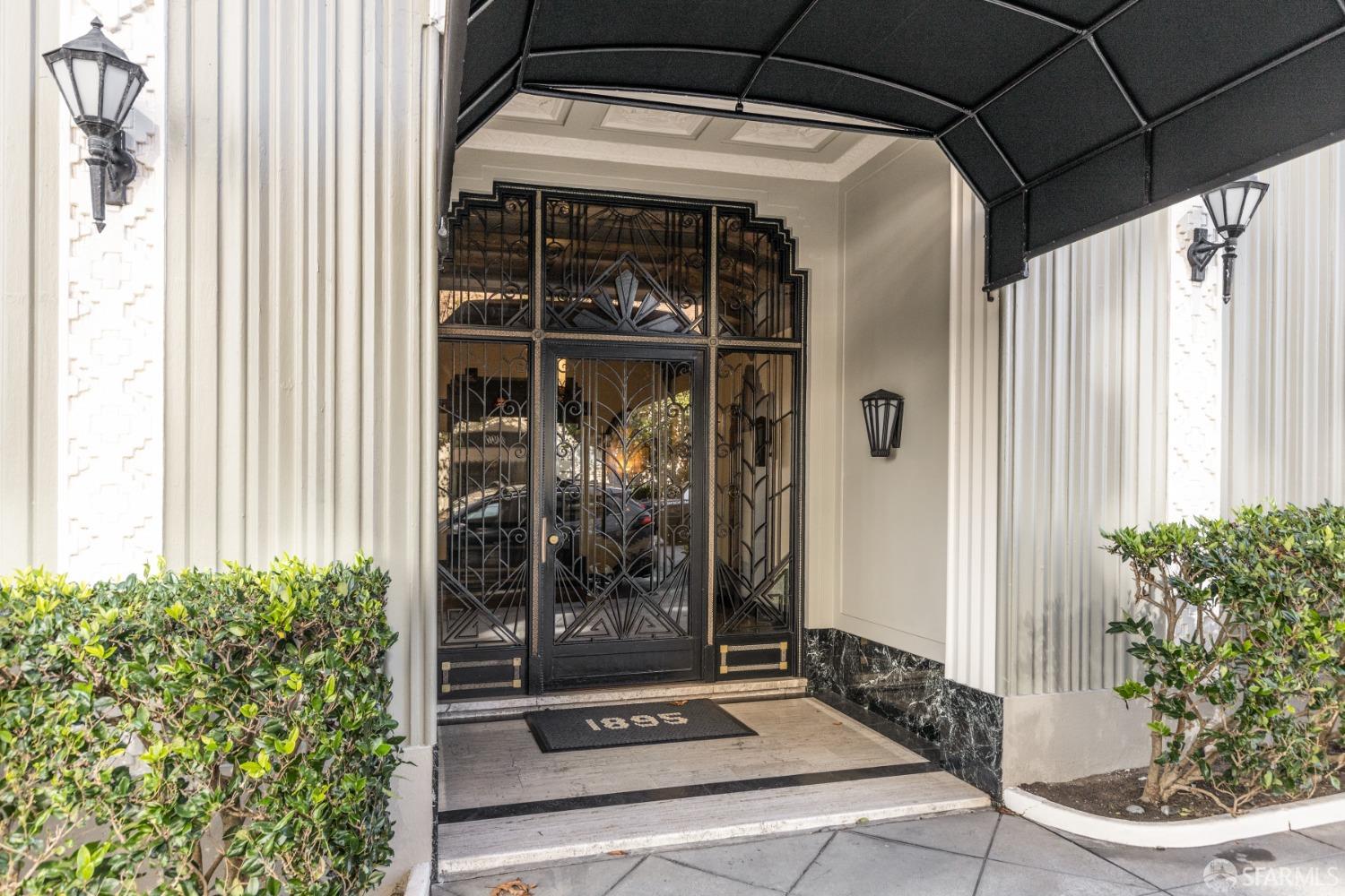 1895 Pacific Avenue # 406