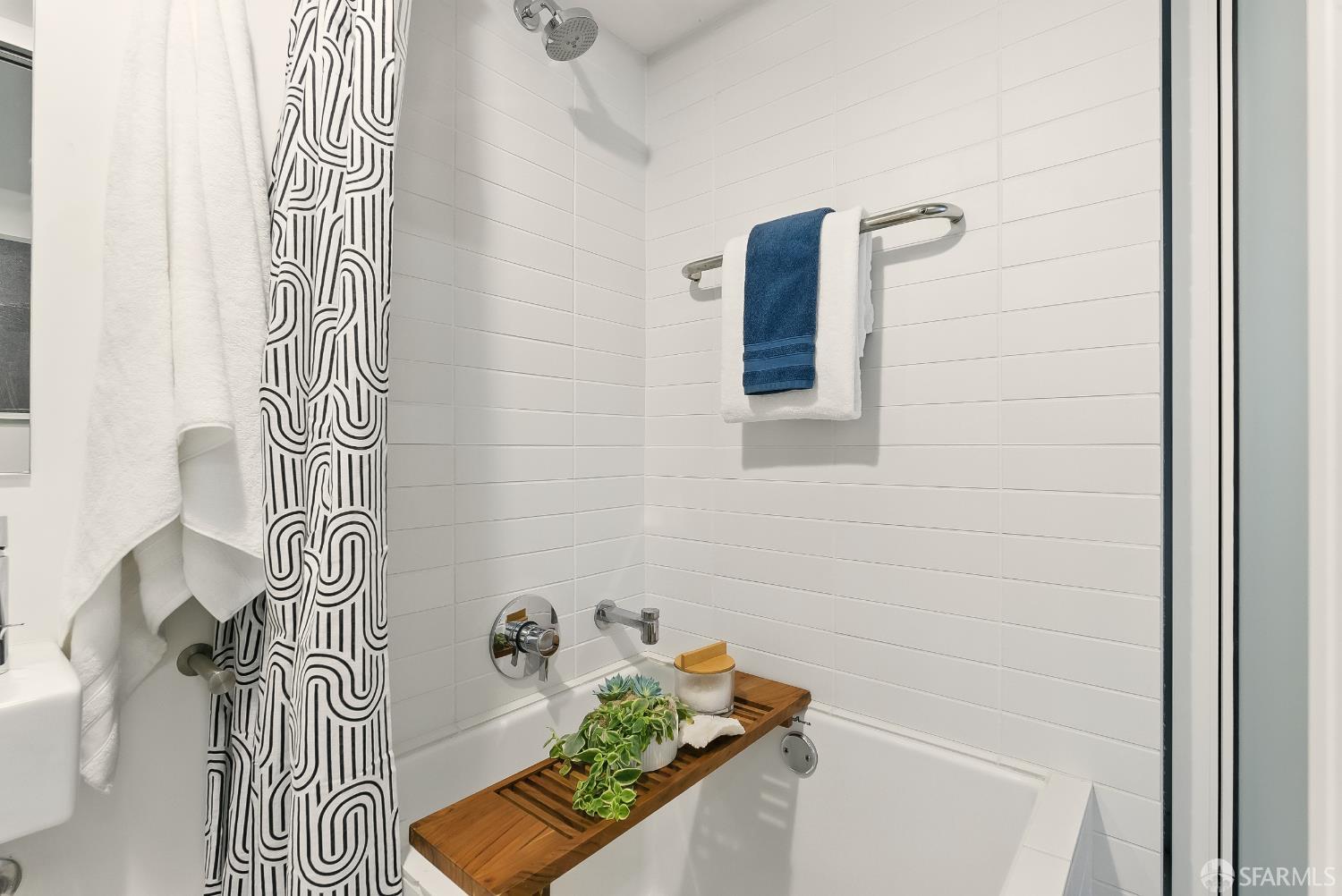 8 Octavia Street # 602