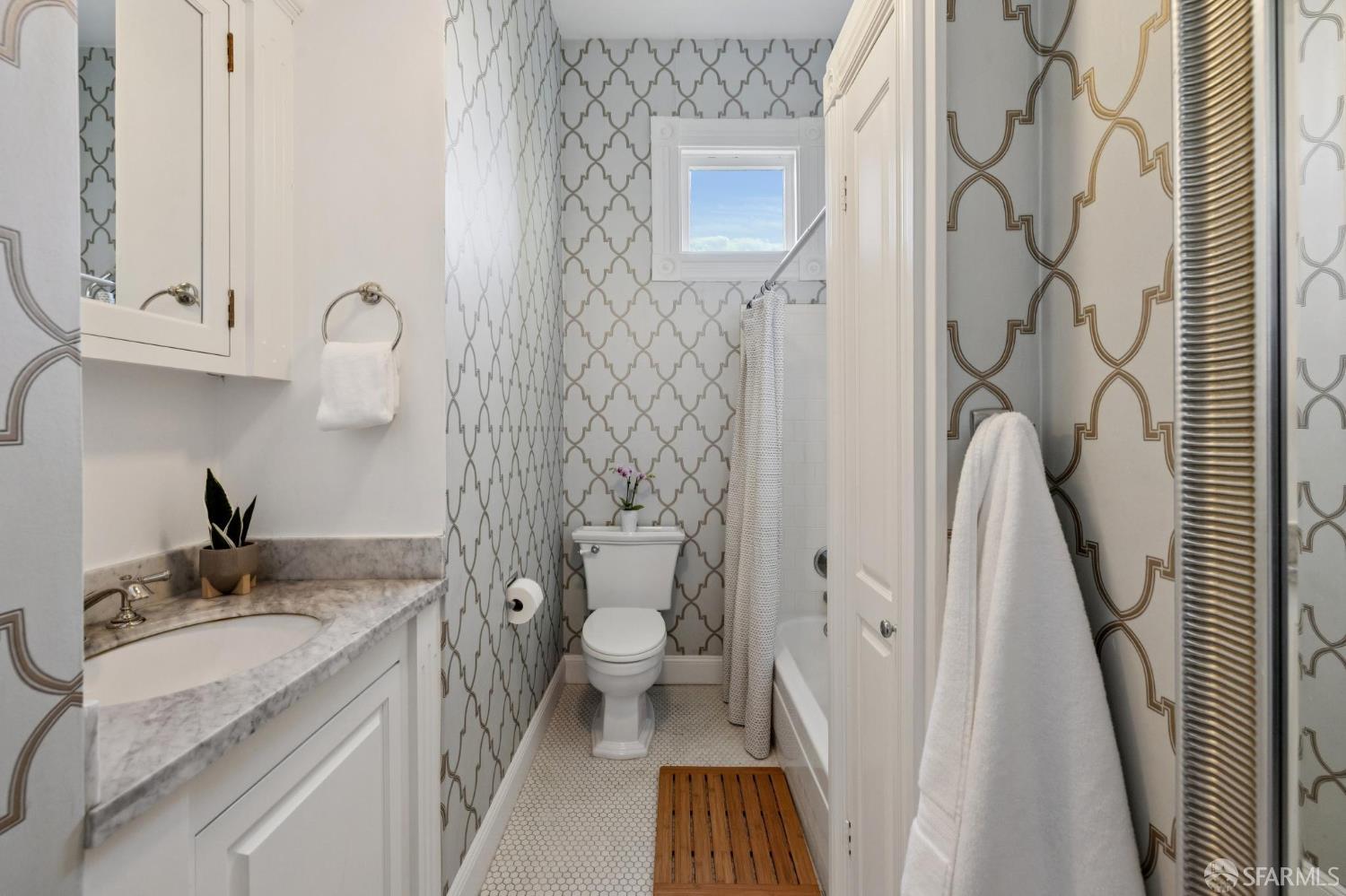 2838 Golden Gate Avenue