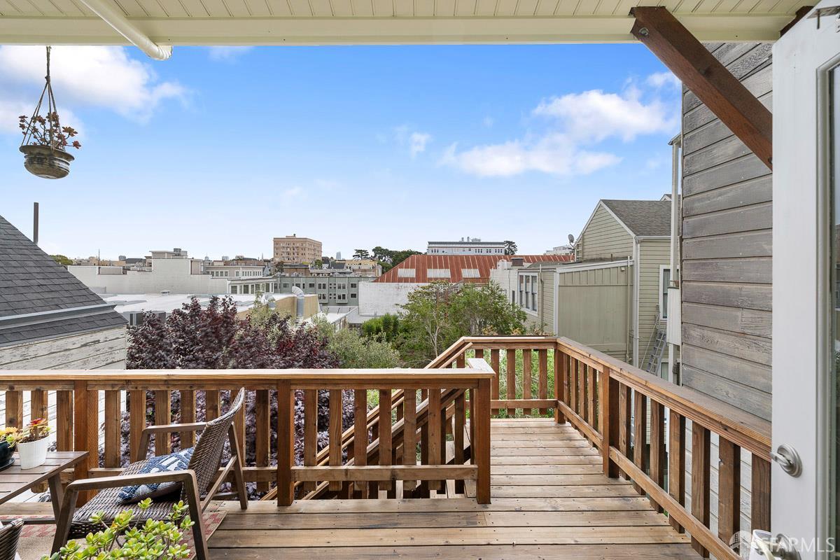628 Broderick Street