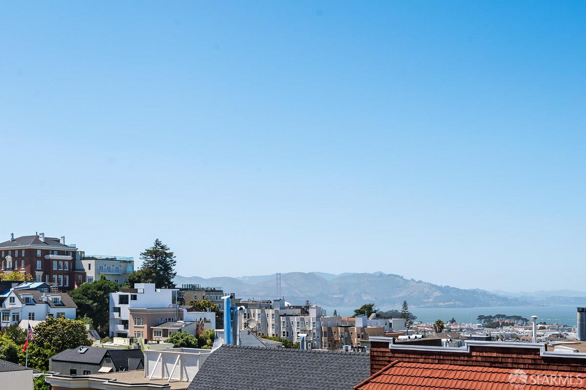 2447 Vallejo Street # 1