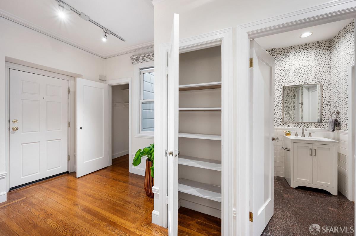 2447 Vallejo Street # 1