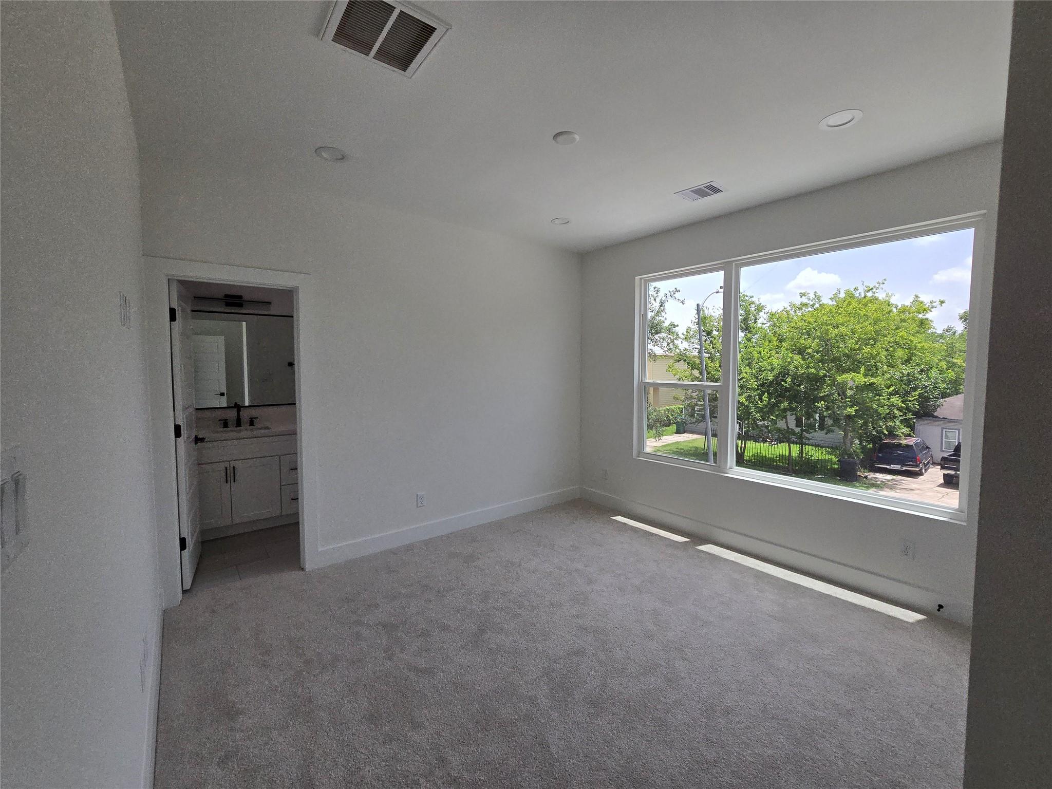 7012 Saint Augustine Street
