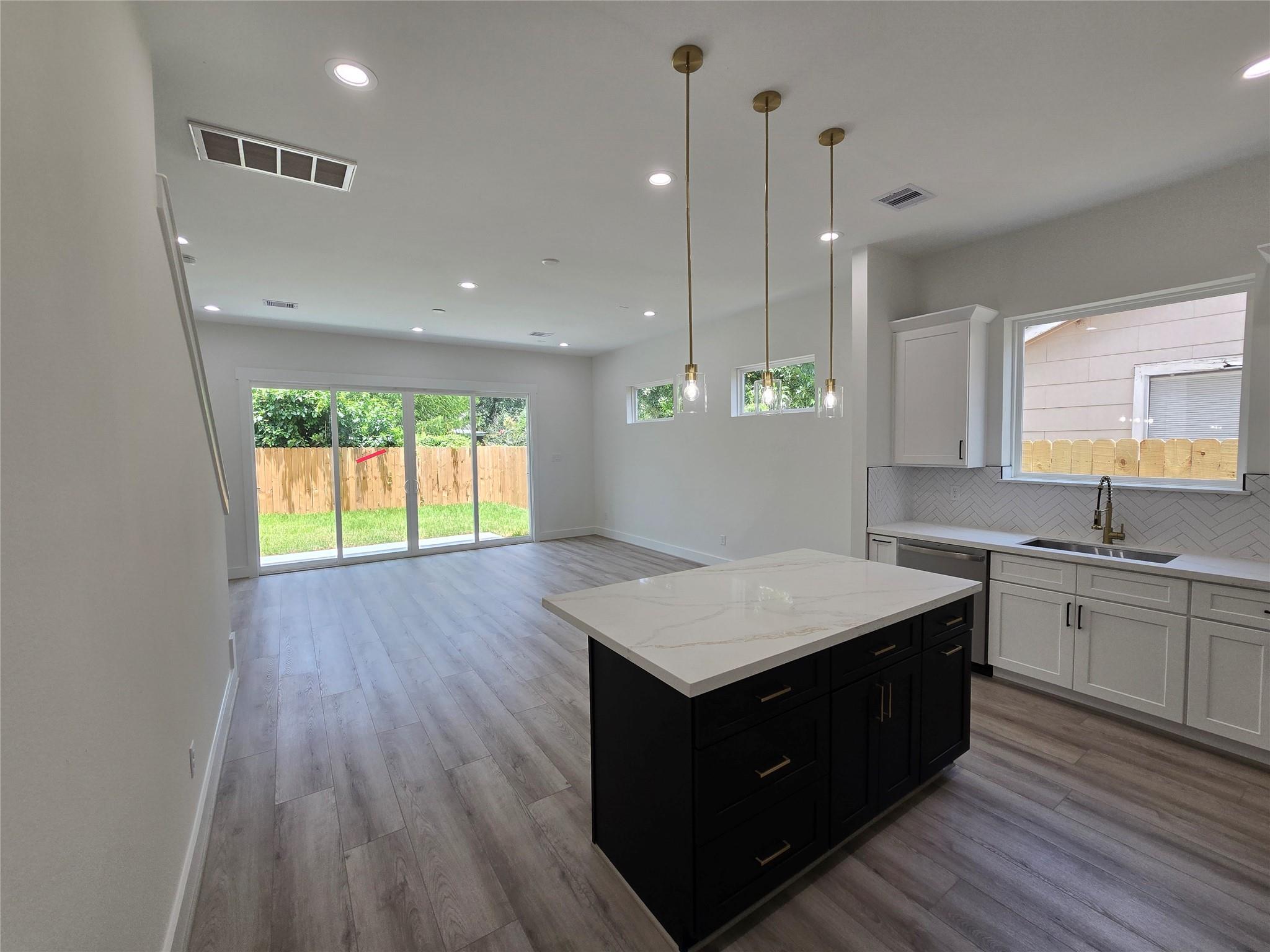 7012 Saint Augustine Street