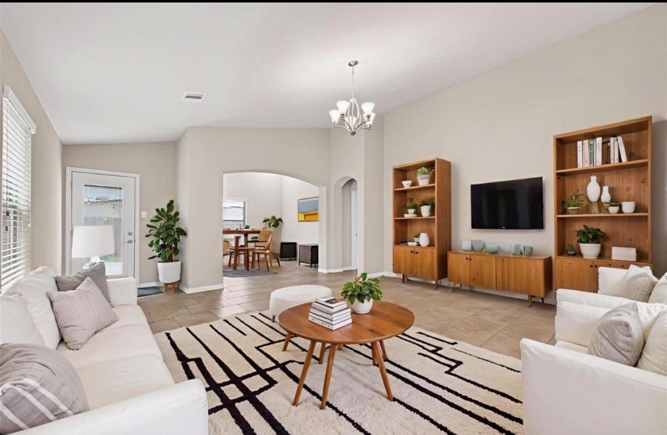 5703 Casa Martin Drive