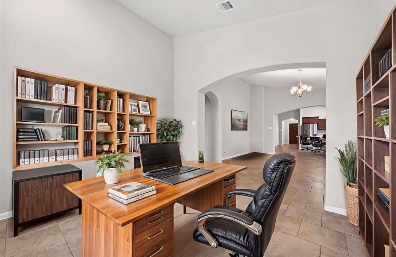 5703 Casa Martin Drive