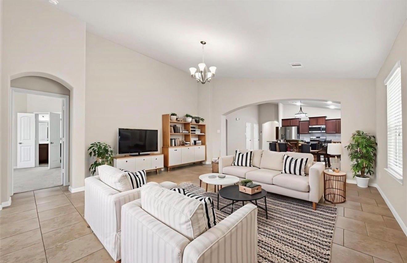 5703 Casa Martin Drive
