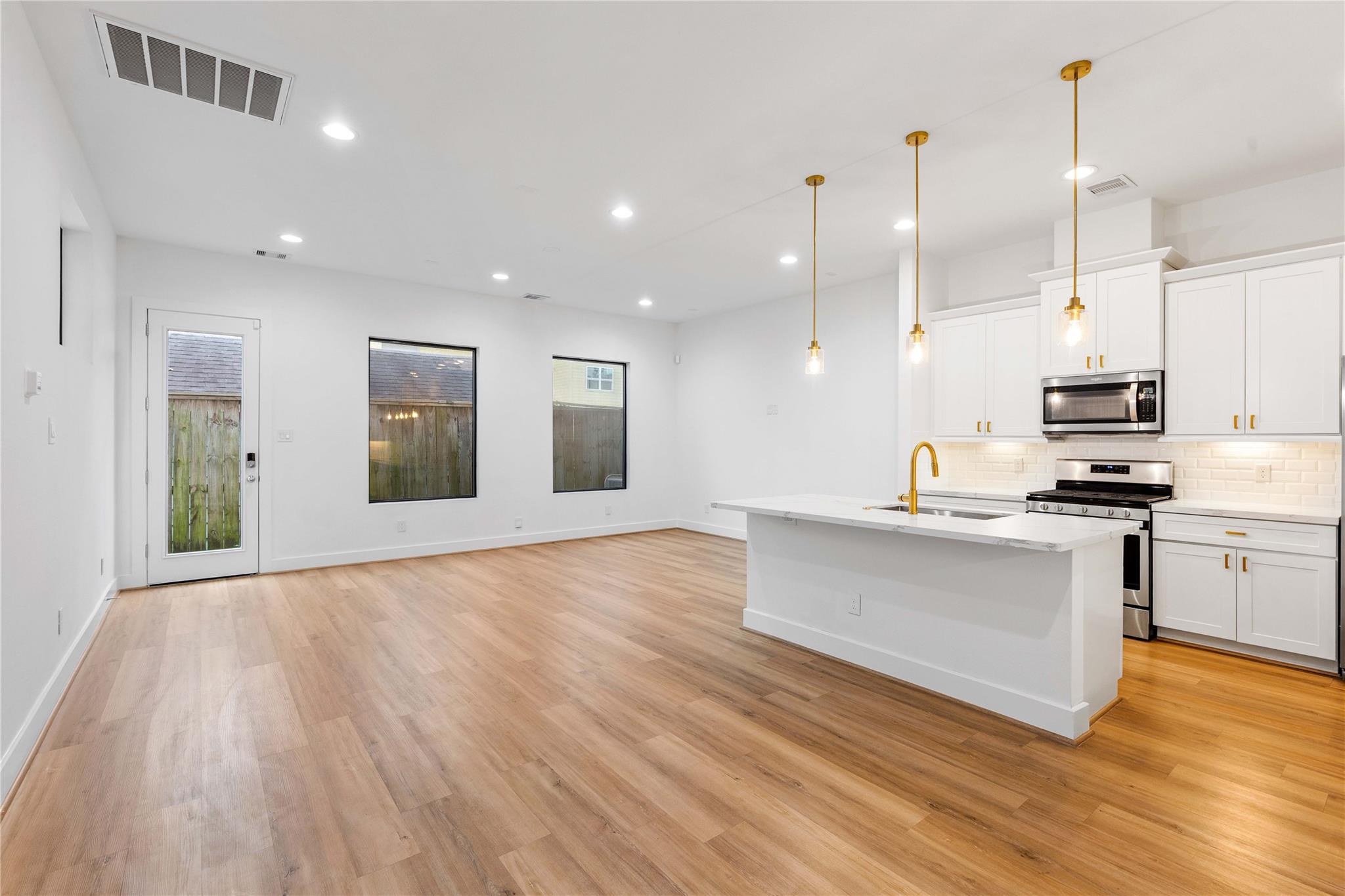 4861 Rich Oak Drive