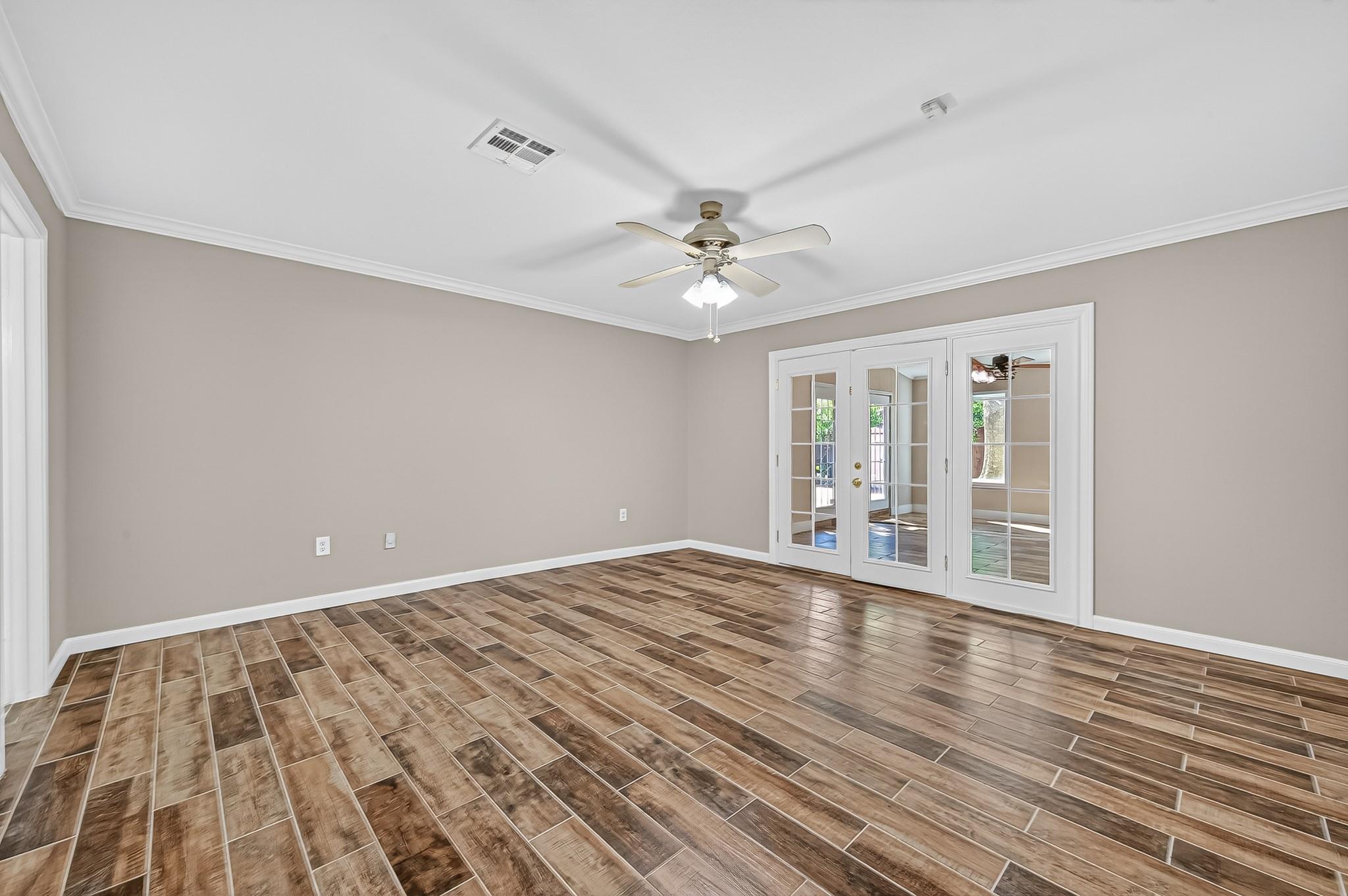 13903 Chevy Chase Drive