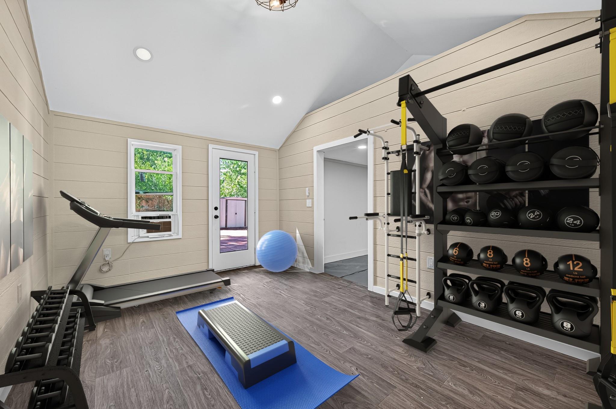13903 Chevy Chase Drive