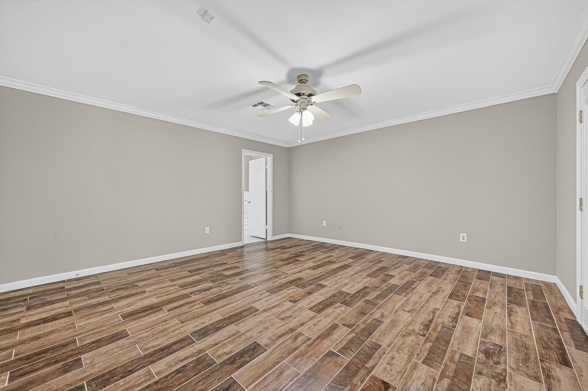 13903 Chevy Chase Drive