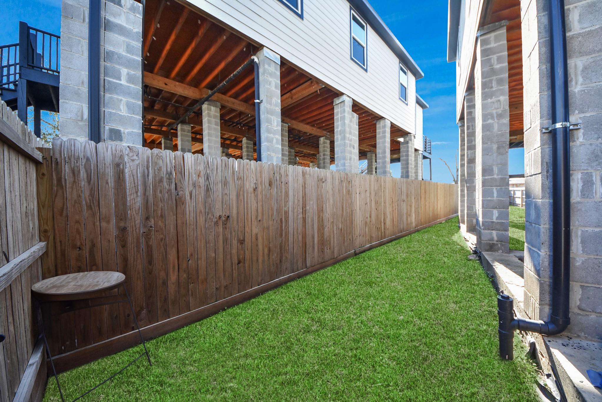 618 Maple Way Unit: A/B