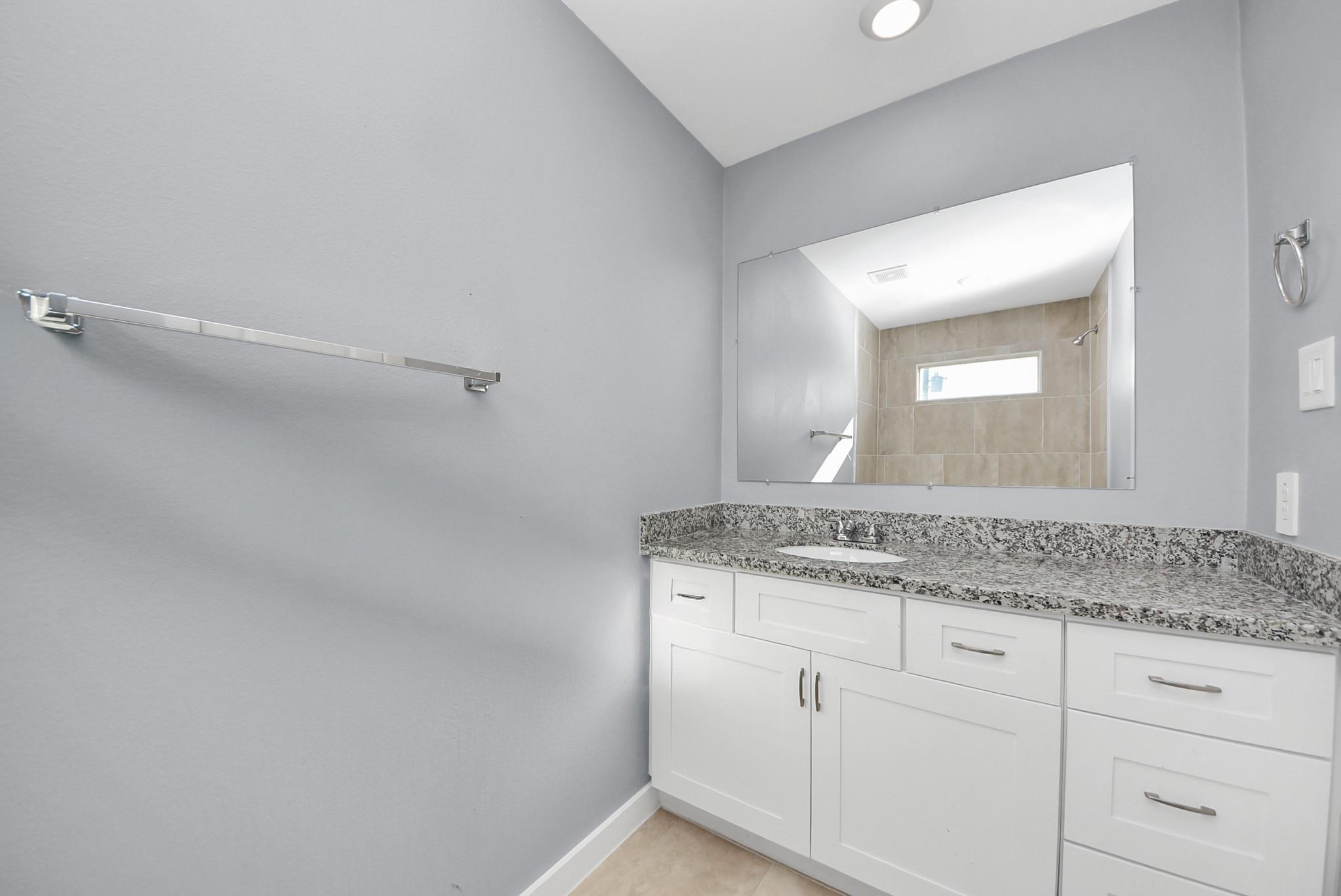 618 Maple Way Unit: A/B