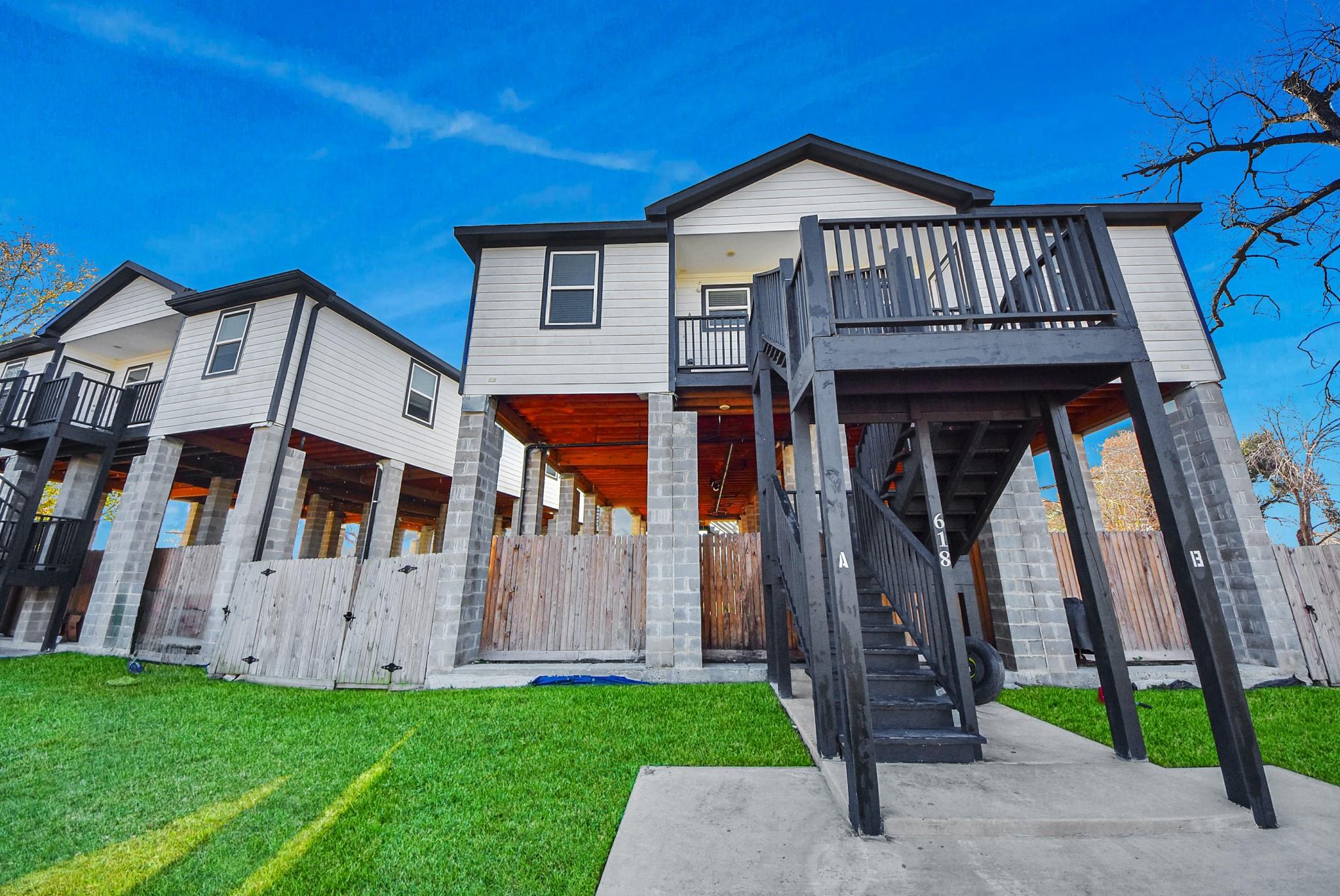 618 Maple Way Unit: A/B