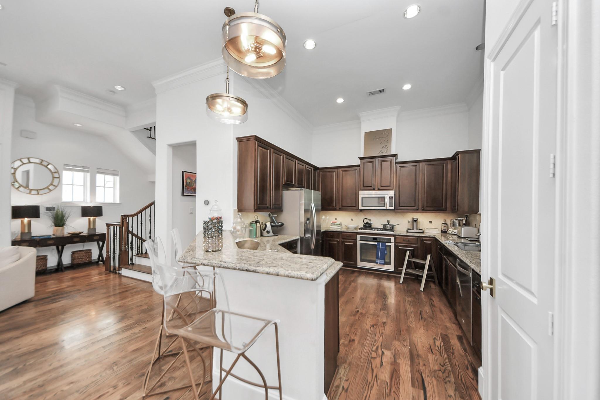 8928 Lakeshore Bend Drive