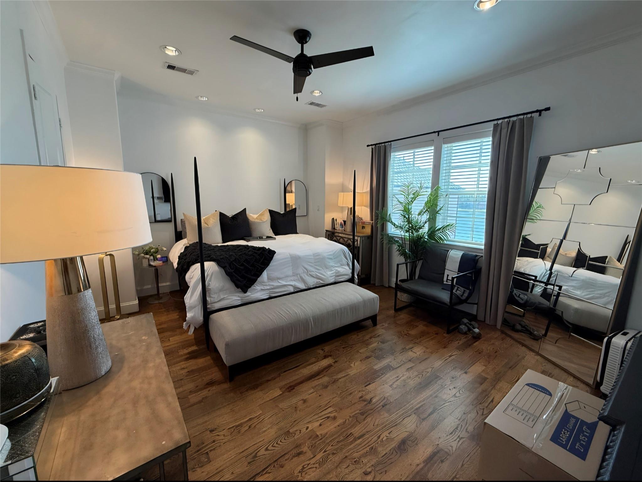 8928 Lakeshore Bend Drive