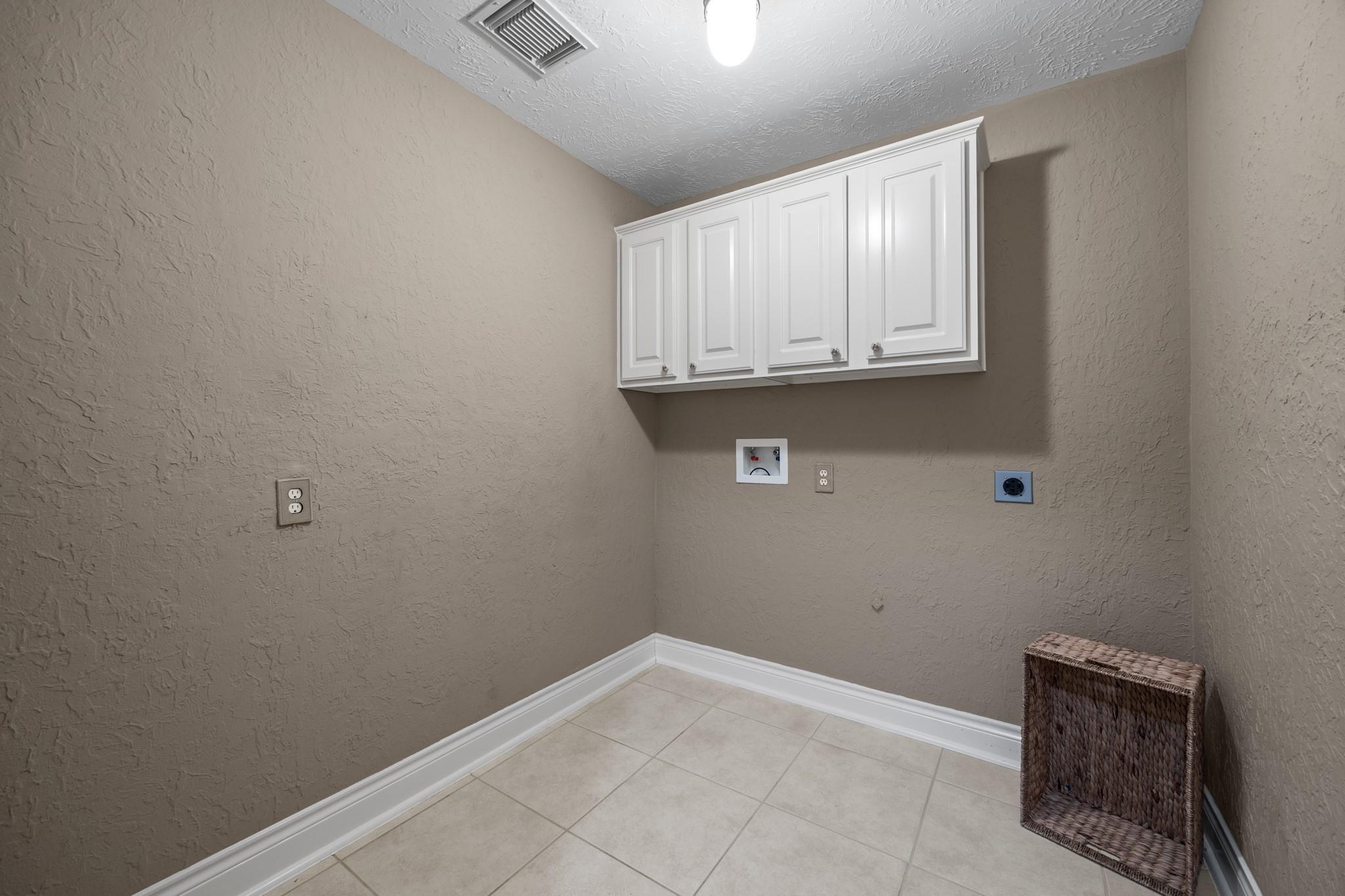 2408 Sawgrass Court