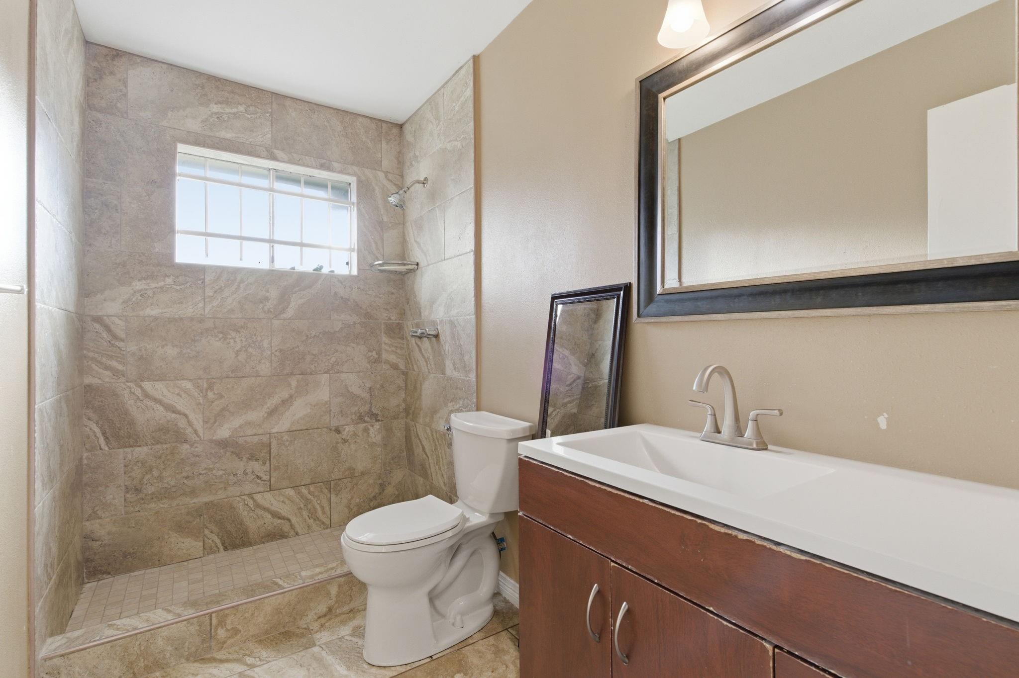 303 N Forest Boulevard