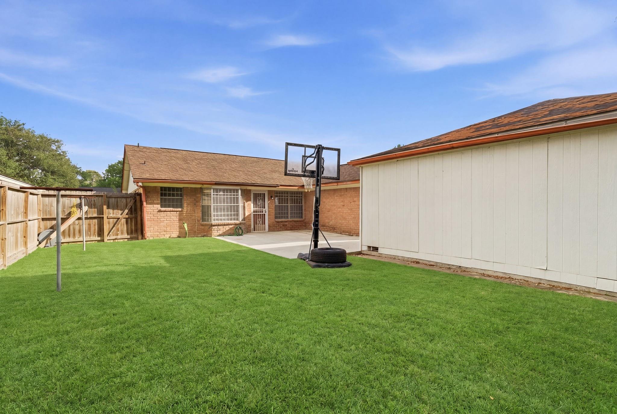 303 N Forest Boulevard