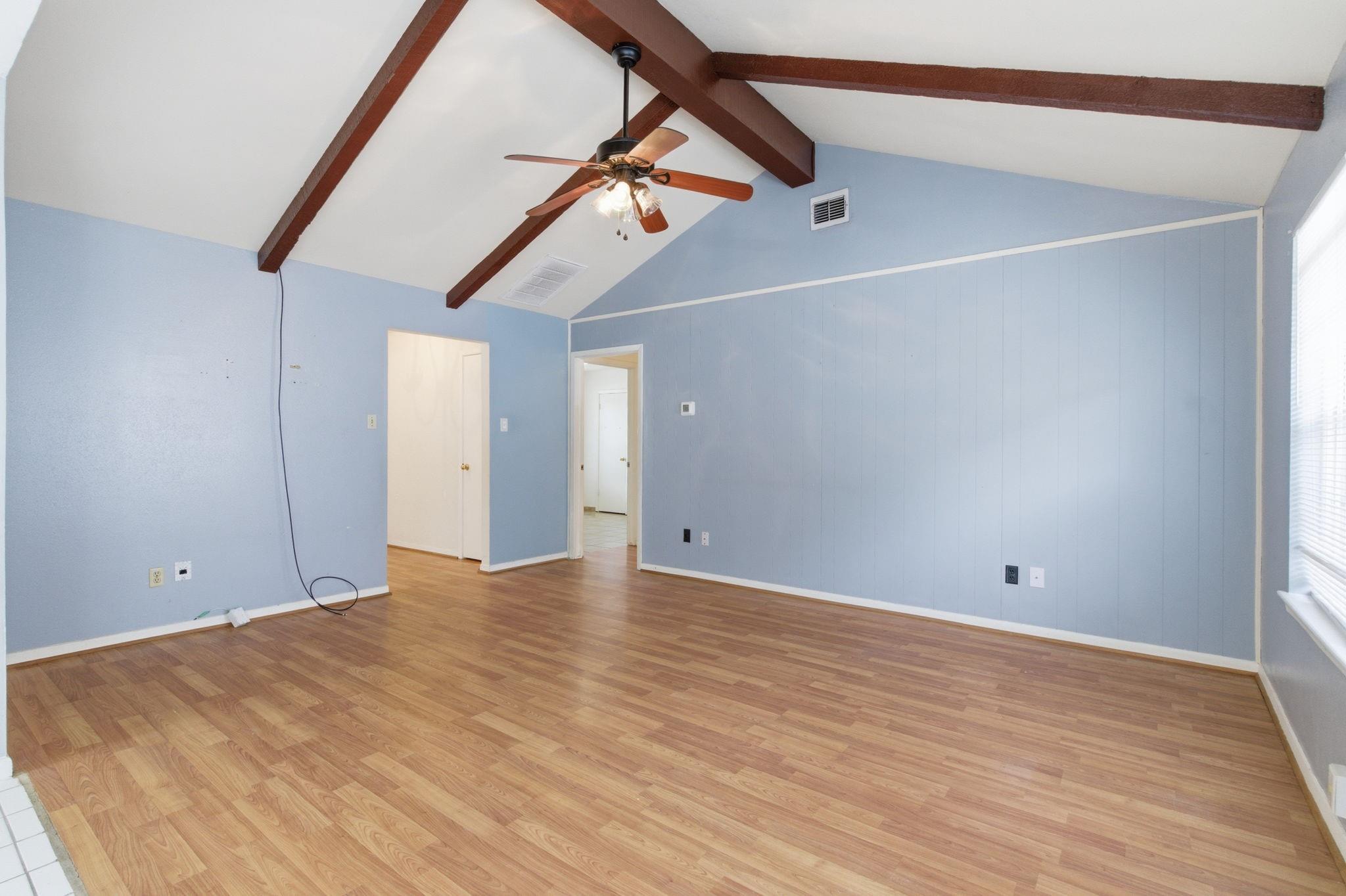 303 N Forest Boulevard