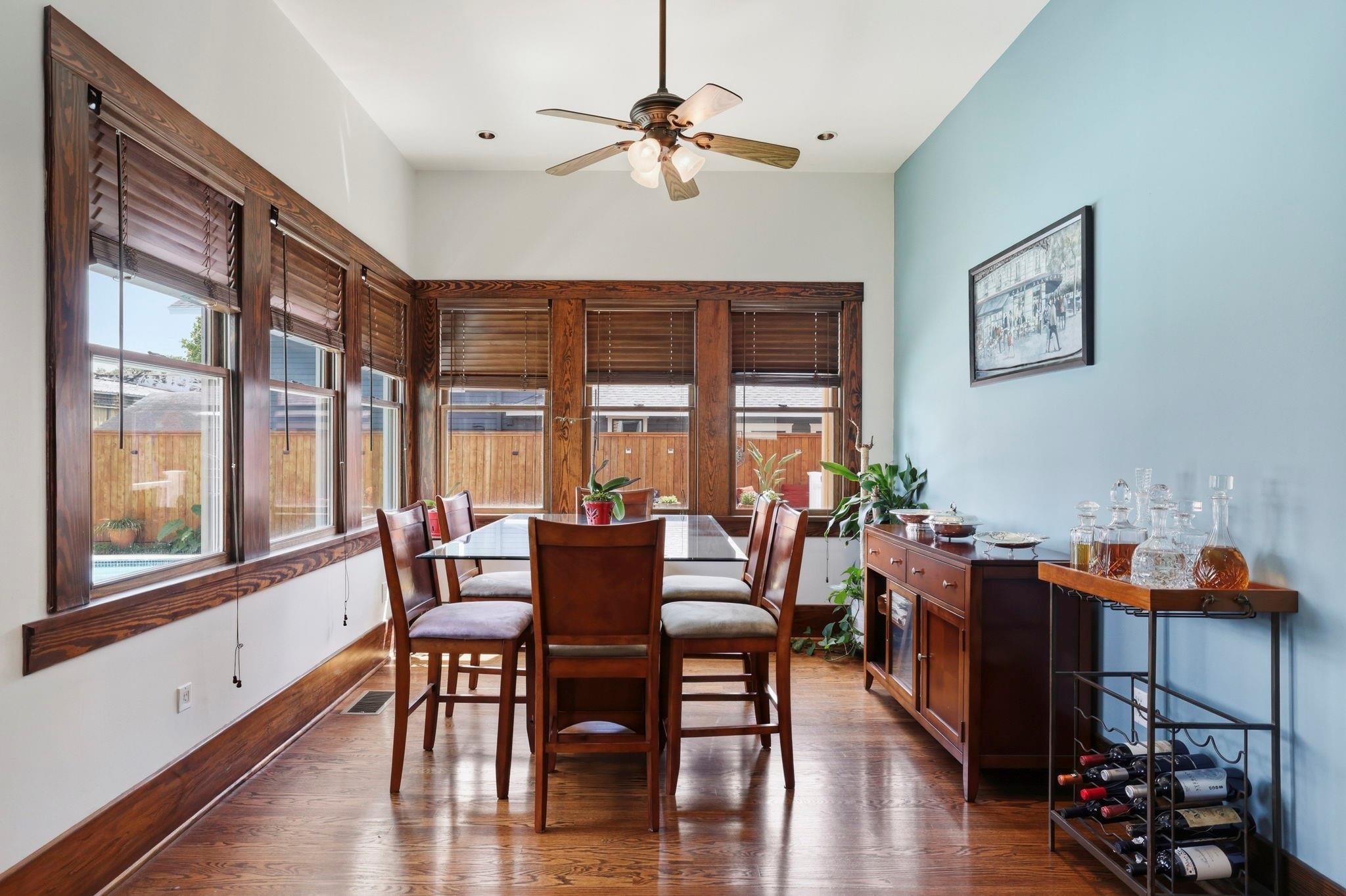 3222 Morrison Street