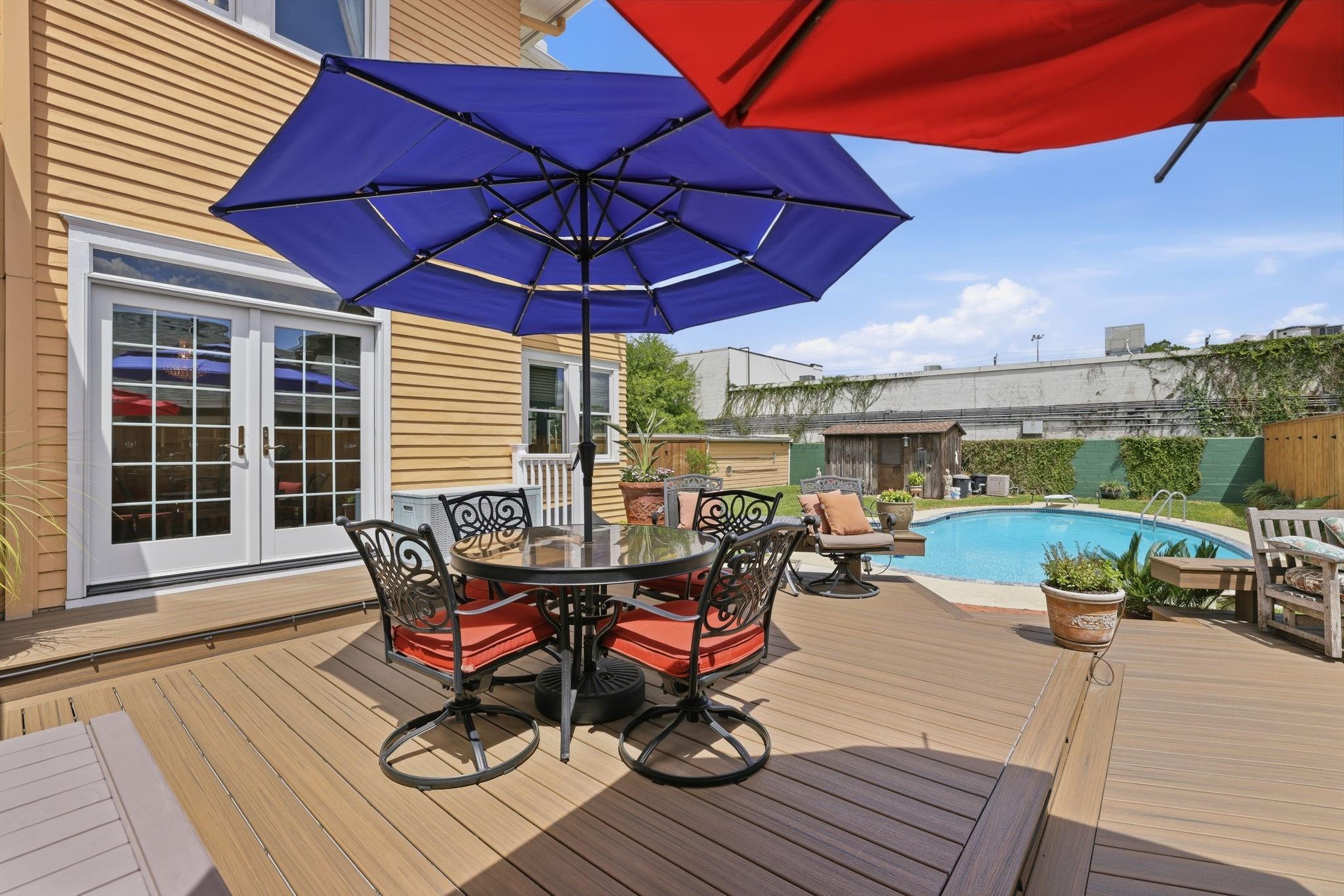 3222 Morrison Street