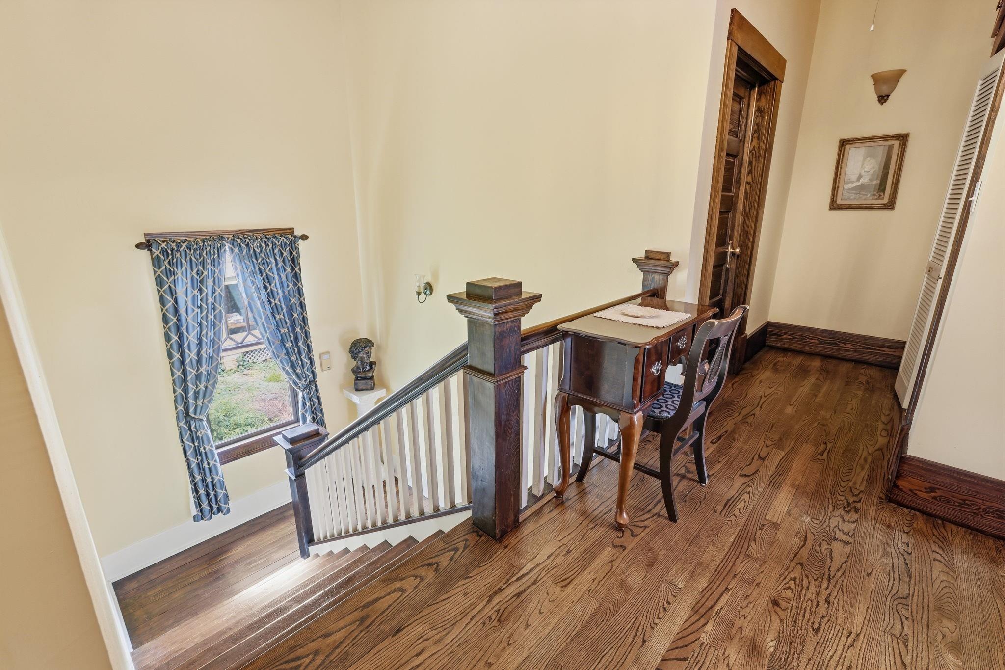 3222 Morrison Street