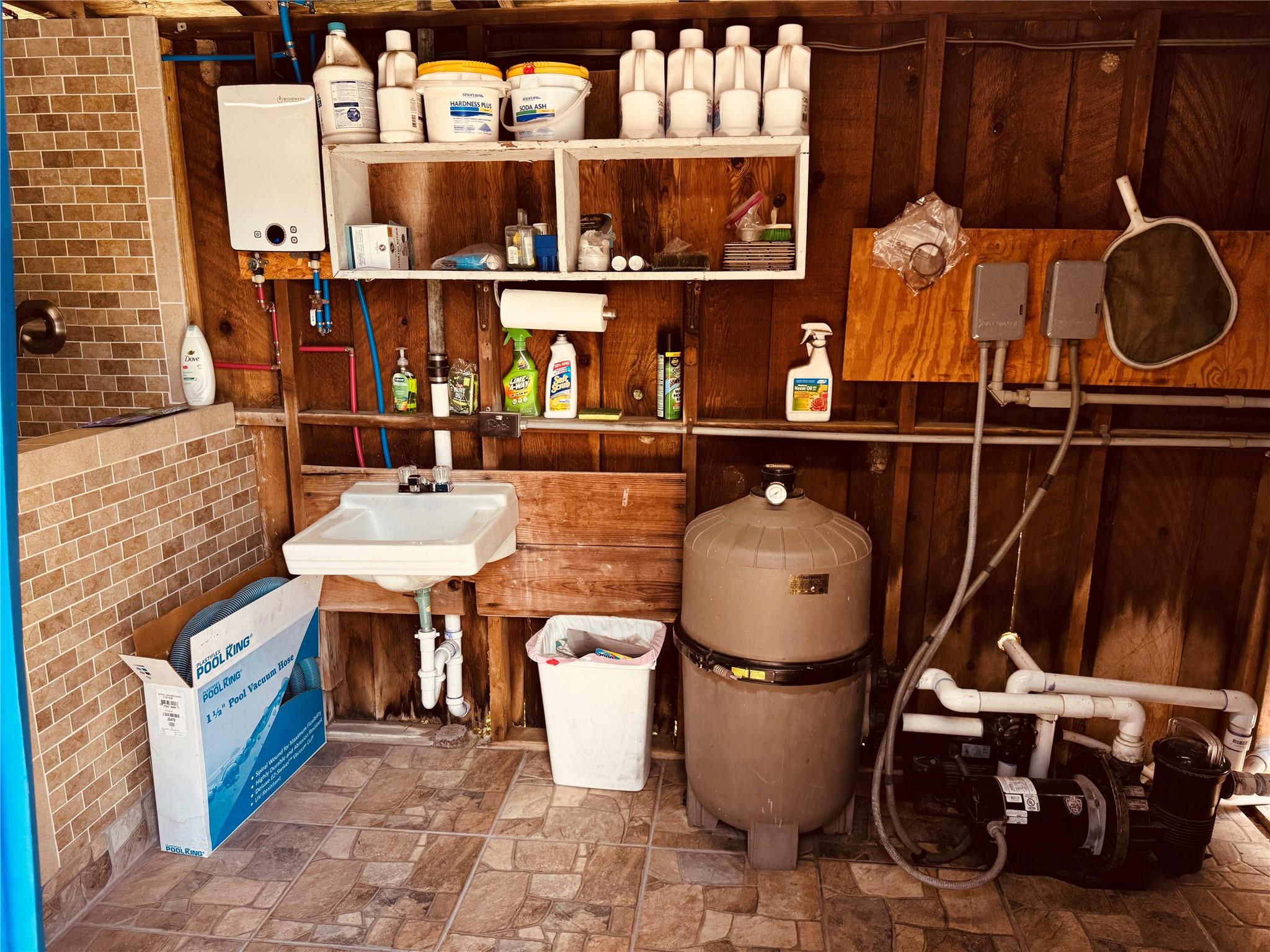 3222 Morrison Street