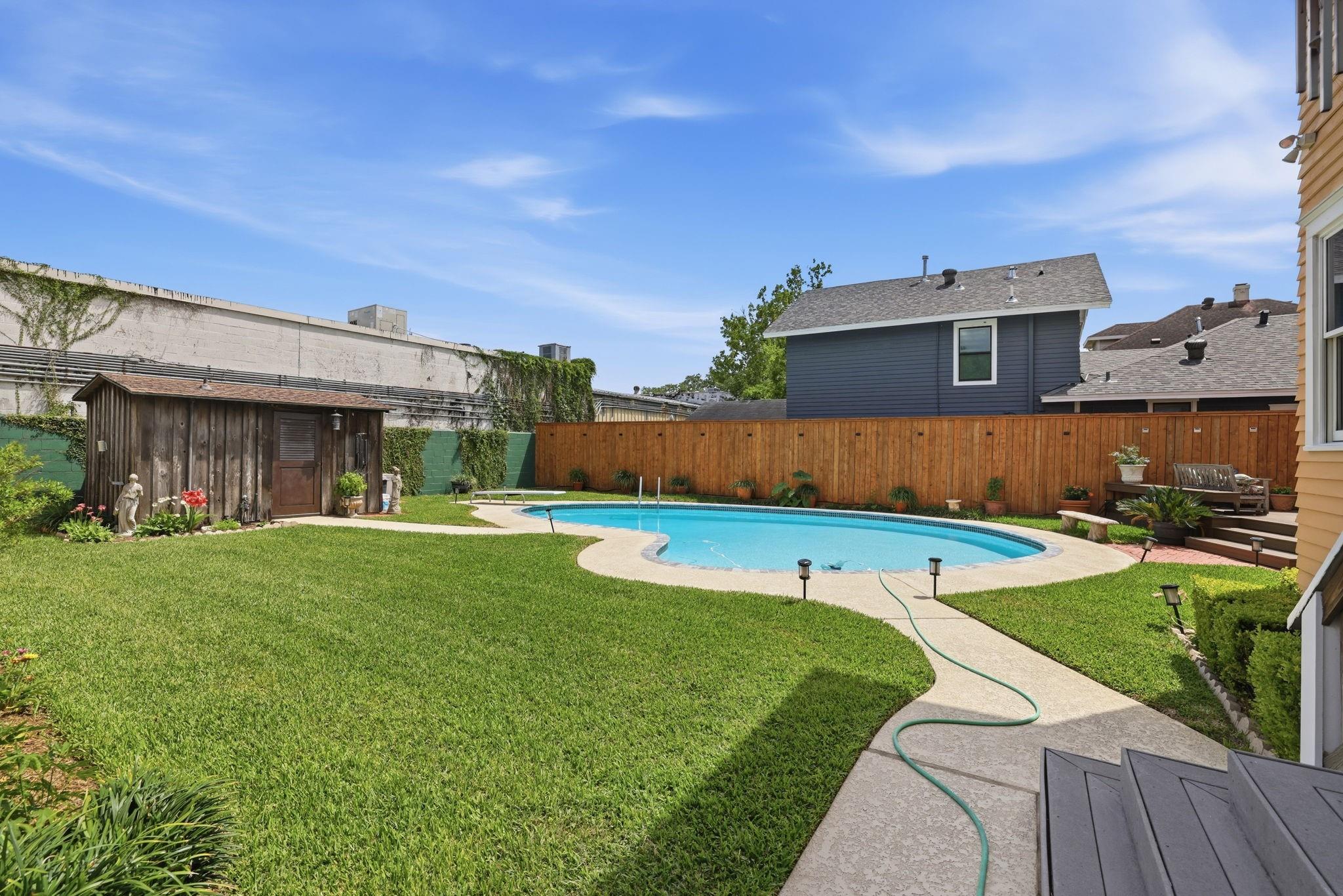 3222 Morrison Street