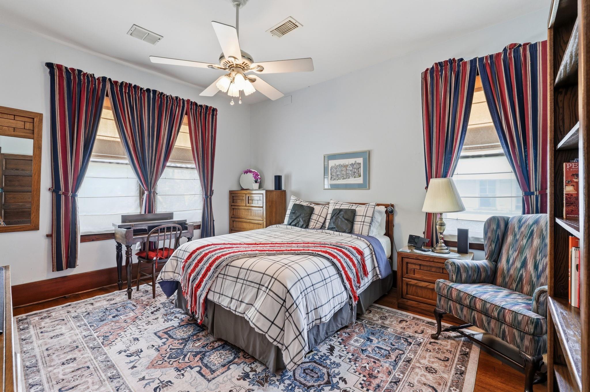 3222 Morrison Street