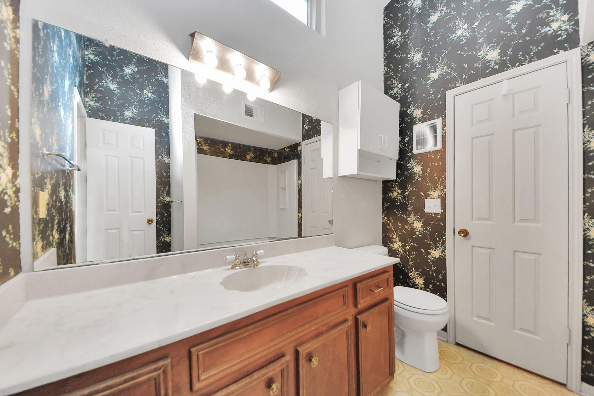 9423 Garden Bridge Street