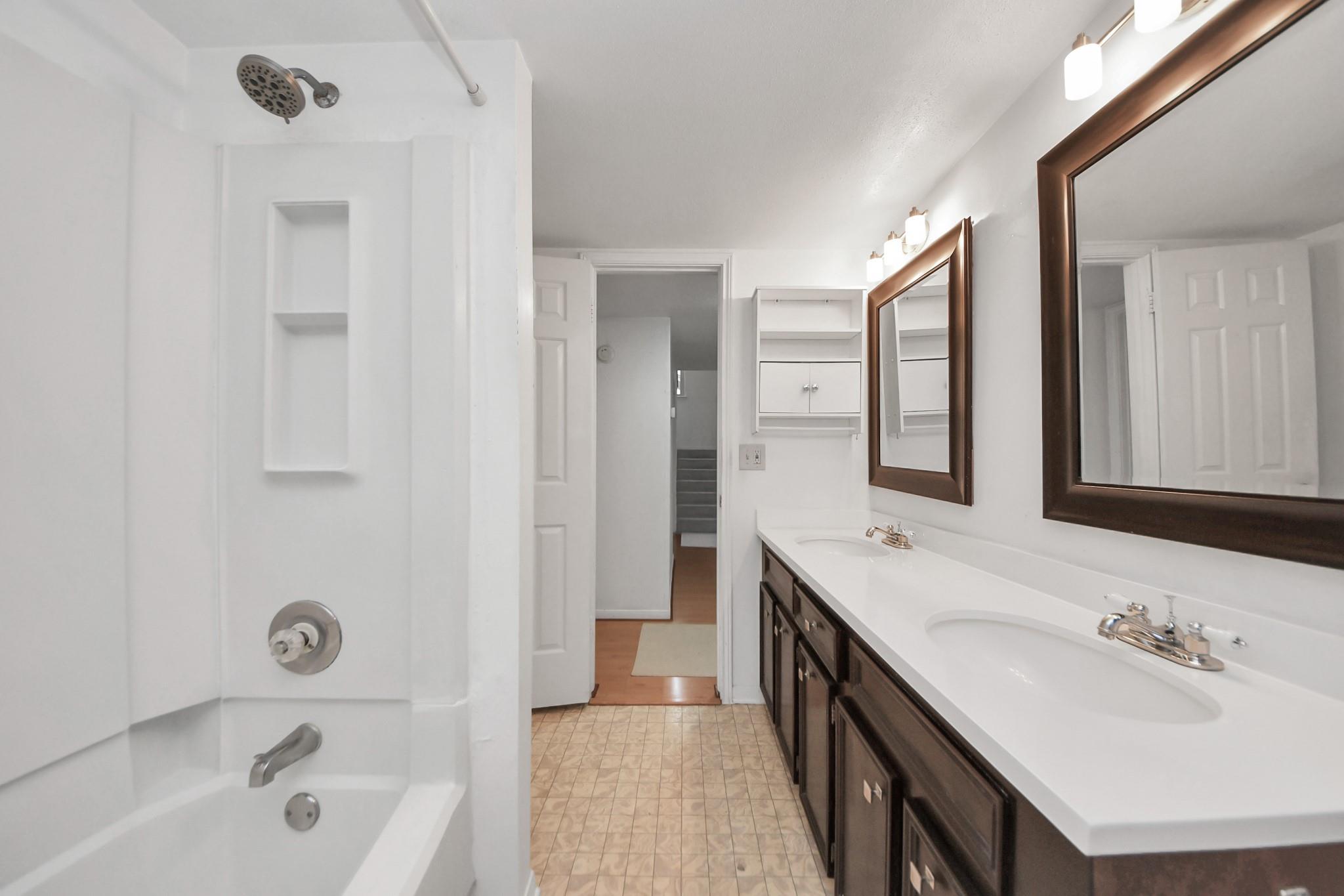 9423 Garden Bridge Street