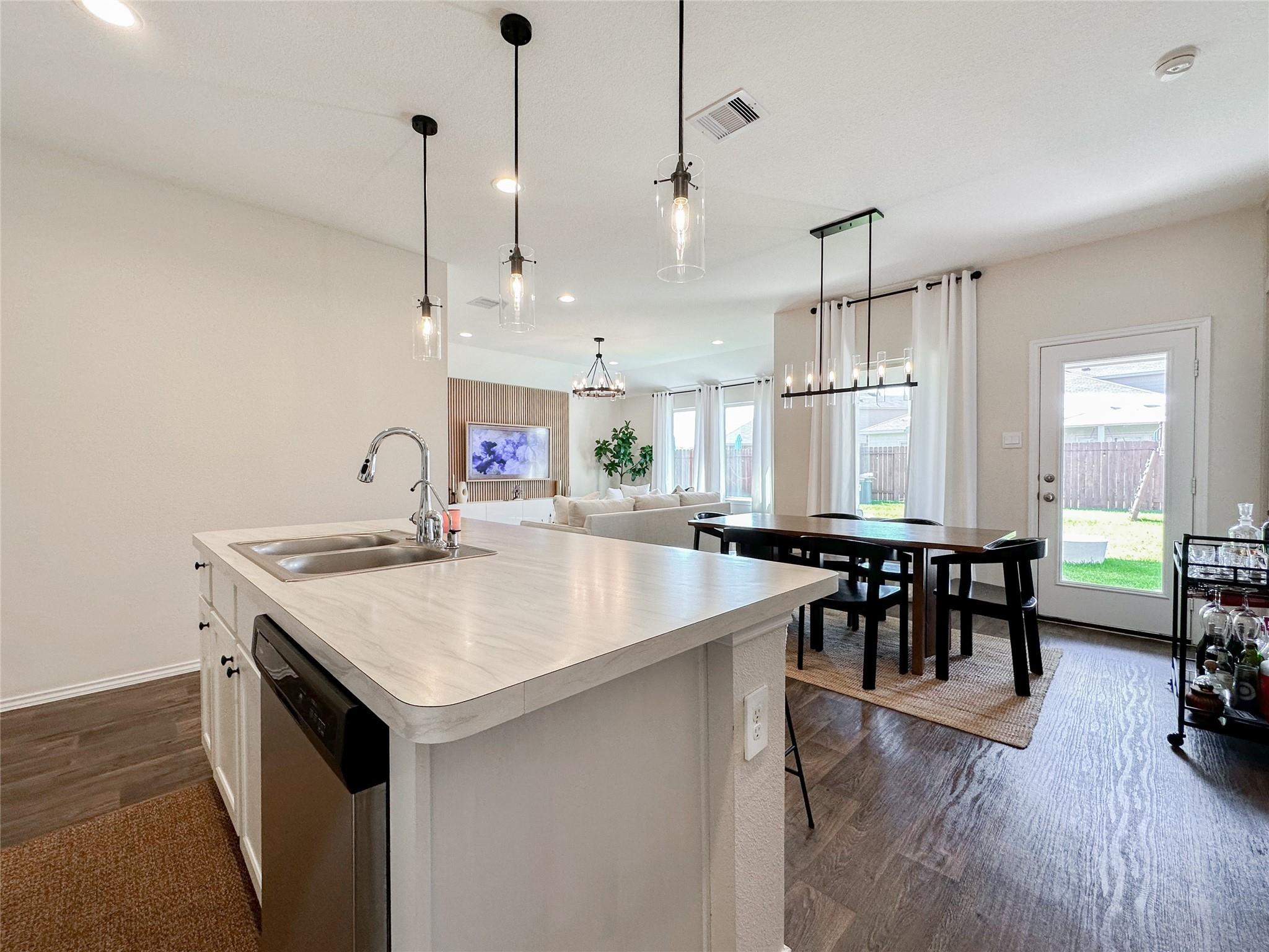 21527 Violet Ridge Road