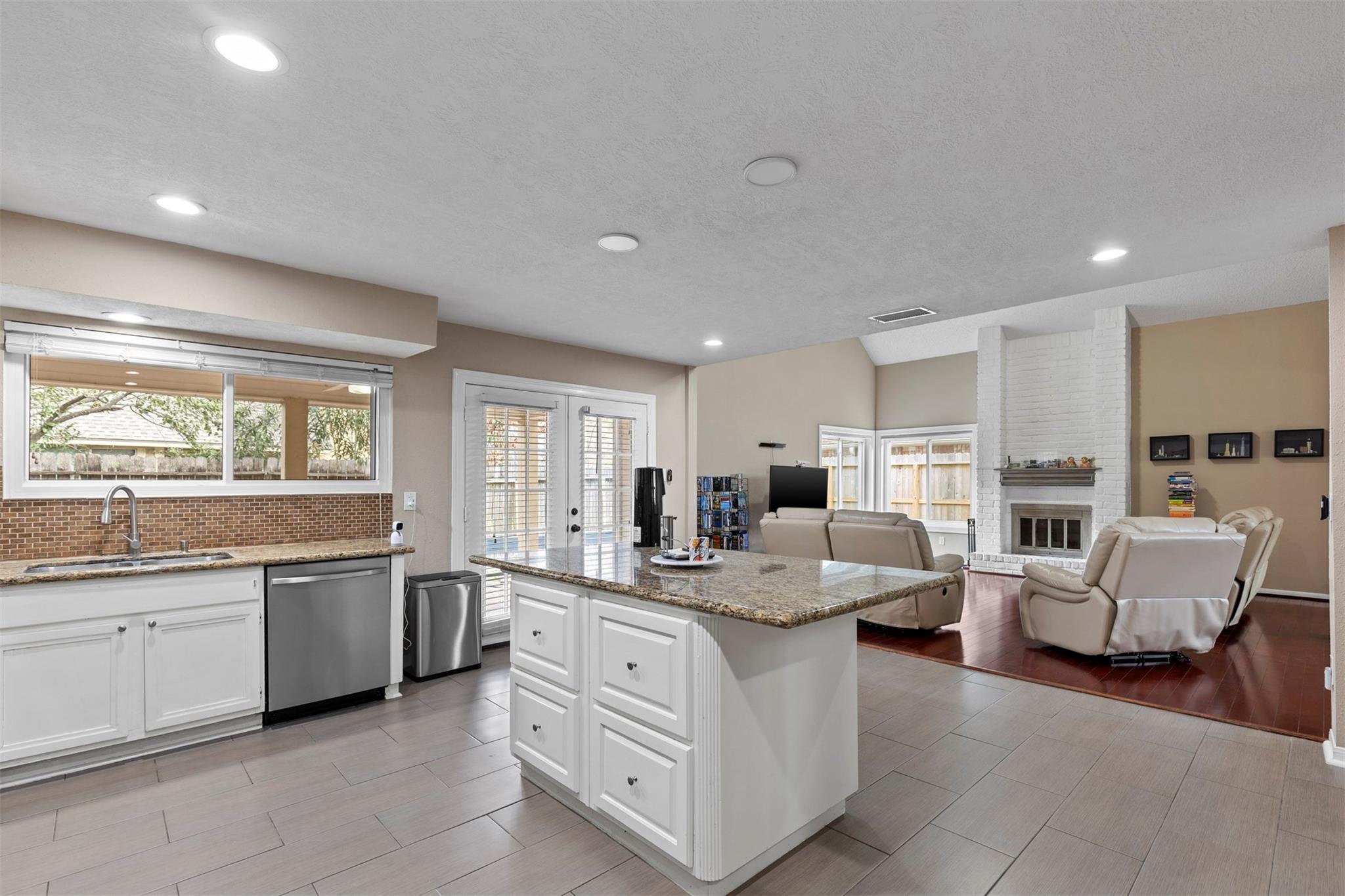 1553 Beaconshire Road