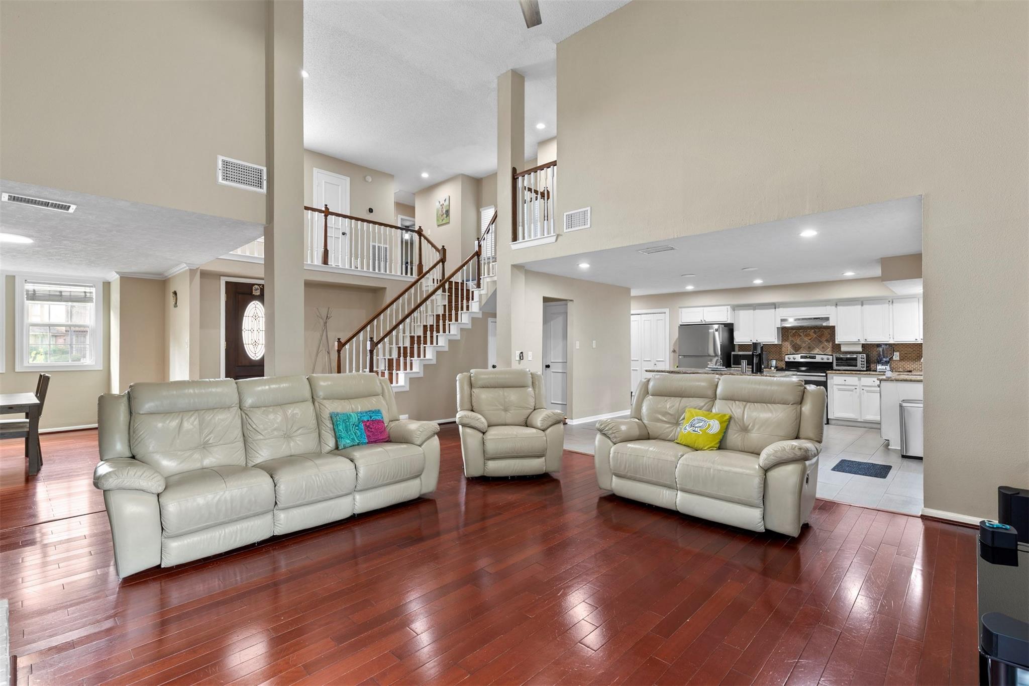 1553 Beaconshire Road