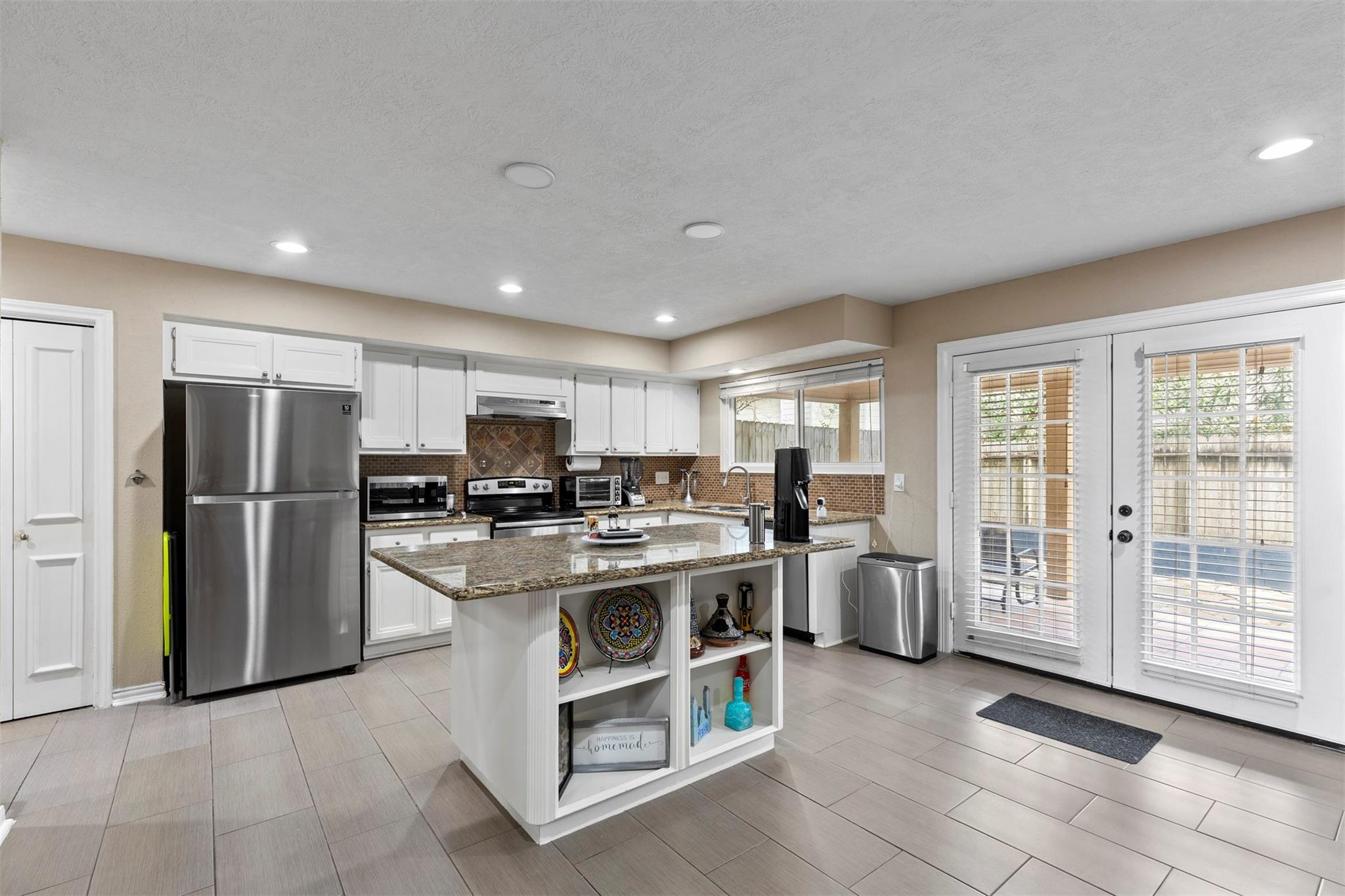 1553 Beaconshire Road